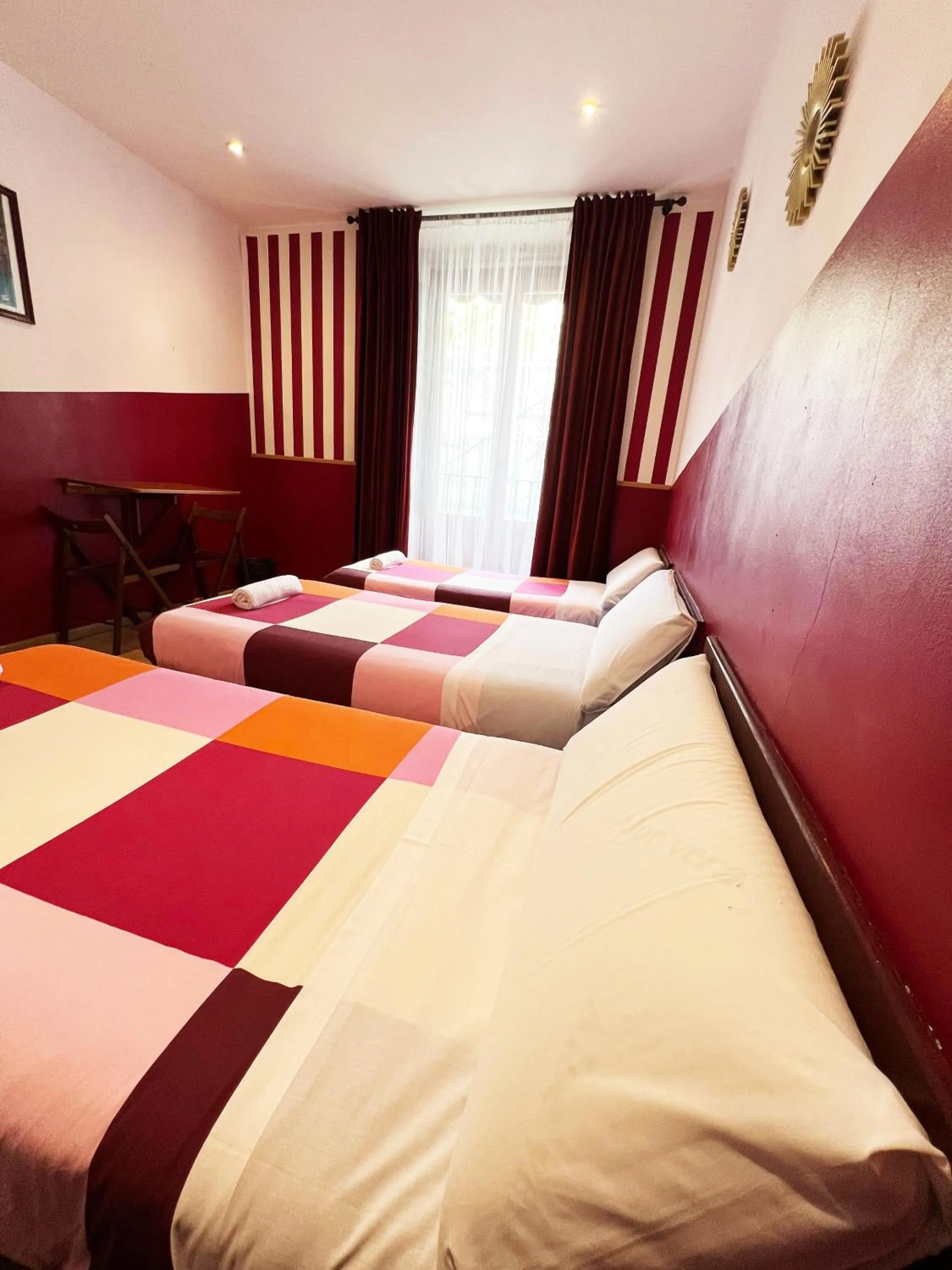 Bed in Hostal La Casa de La Plaza