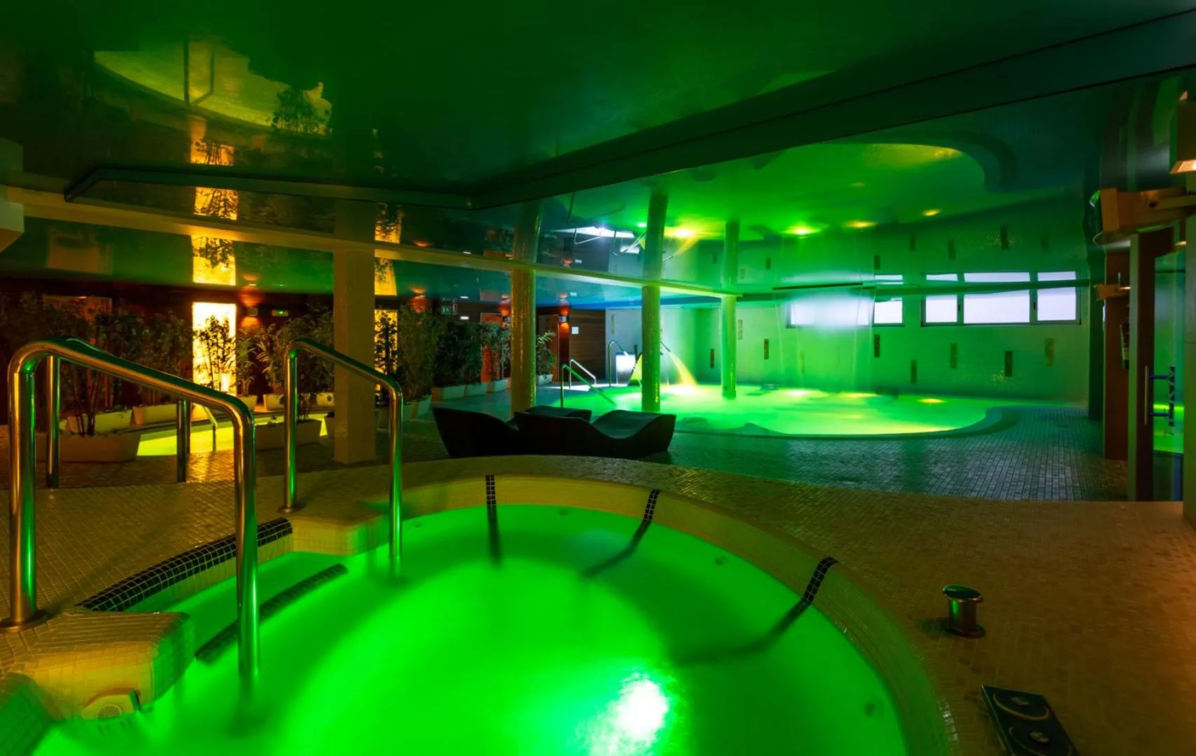 Swimming pool in Hotel Felisa SPA