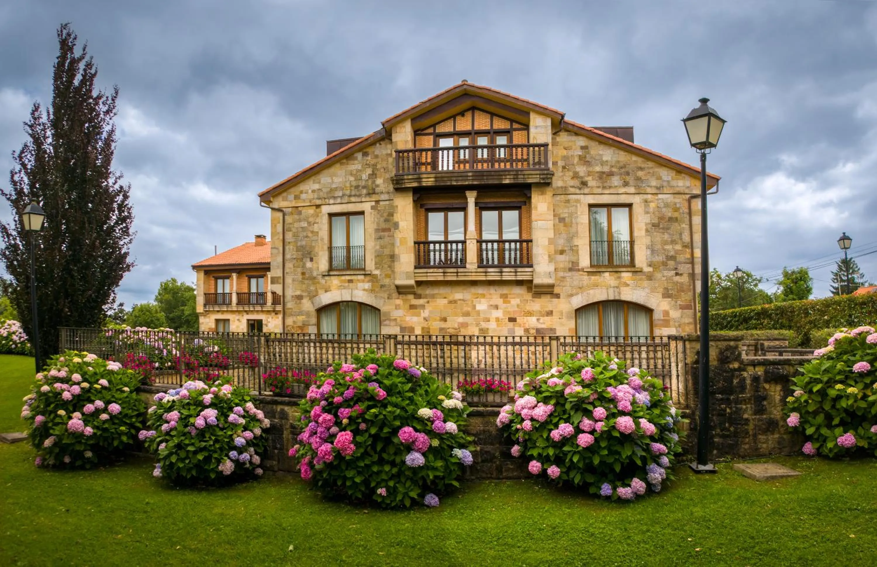 Property building in Hotel Felisa SPA