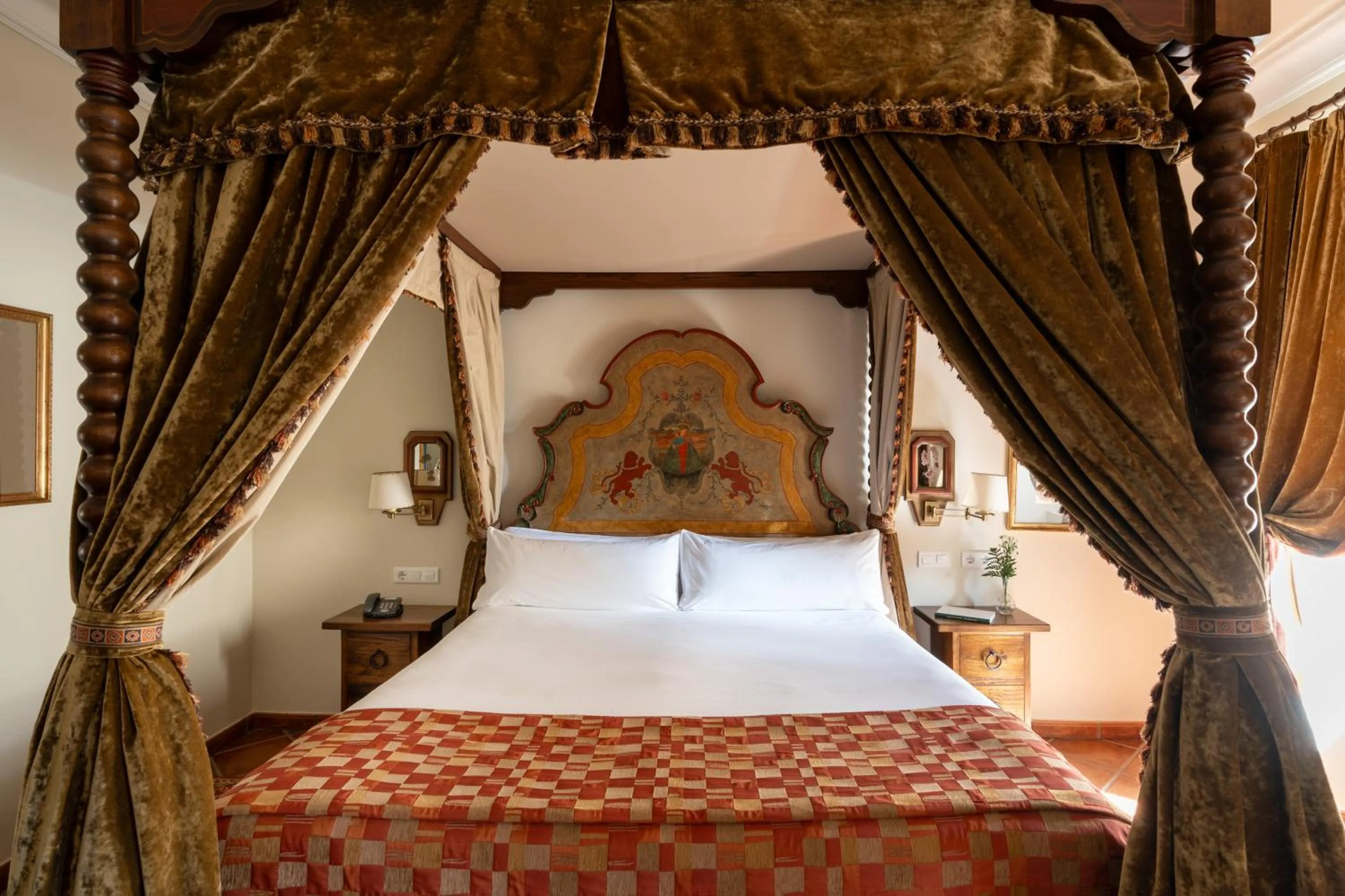 Bed in Parador de Sto. Domingo Bernardo de Fresneda