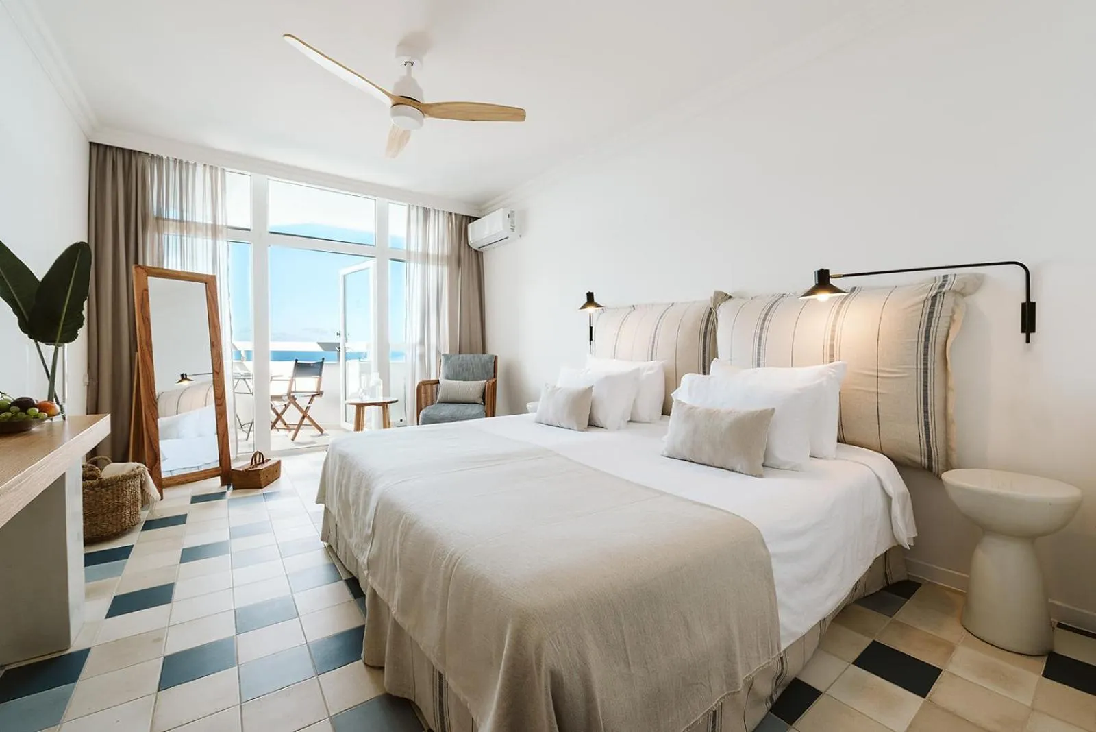 Bedroom, Bed in Precise Resort Tenerife