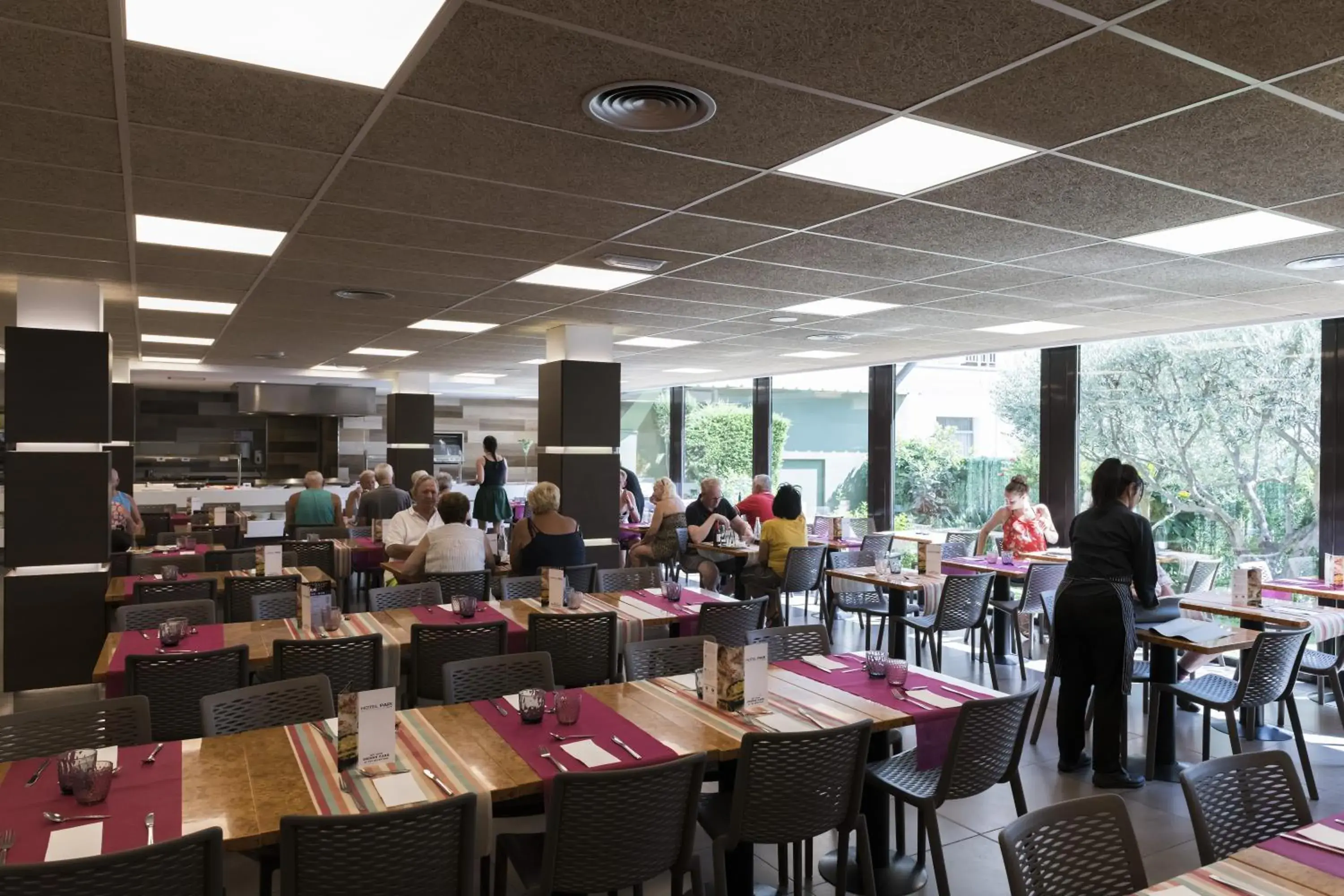 Restaurant/places to eat in Hotel Papi Restaurant/places to eat in Hotel Papi