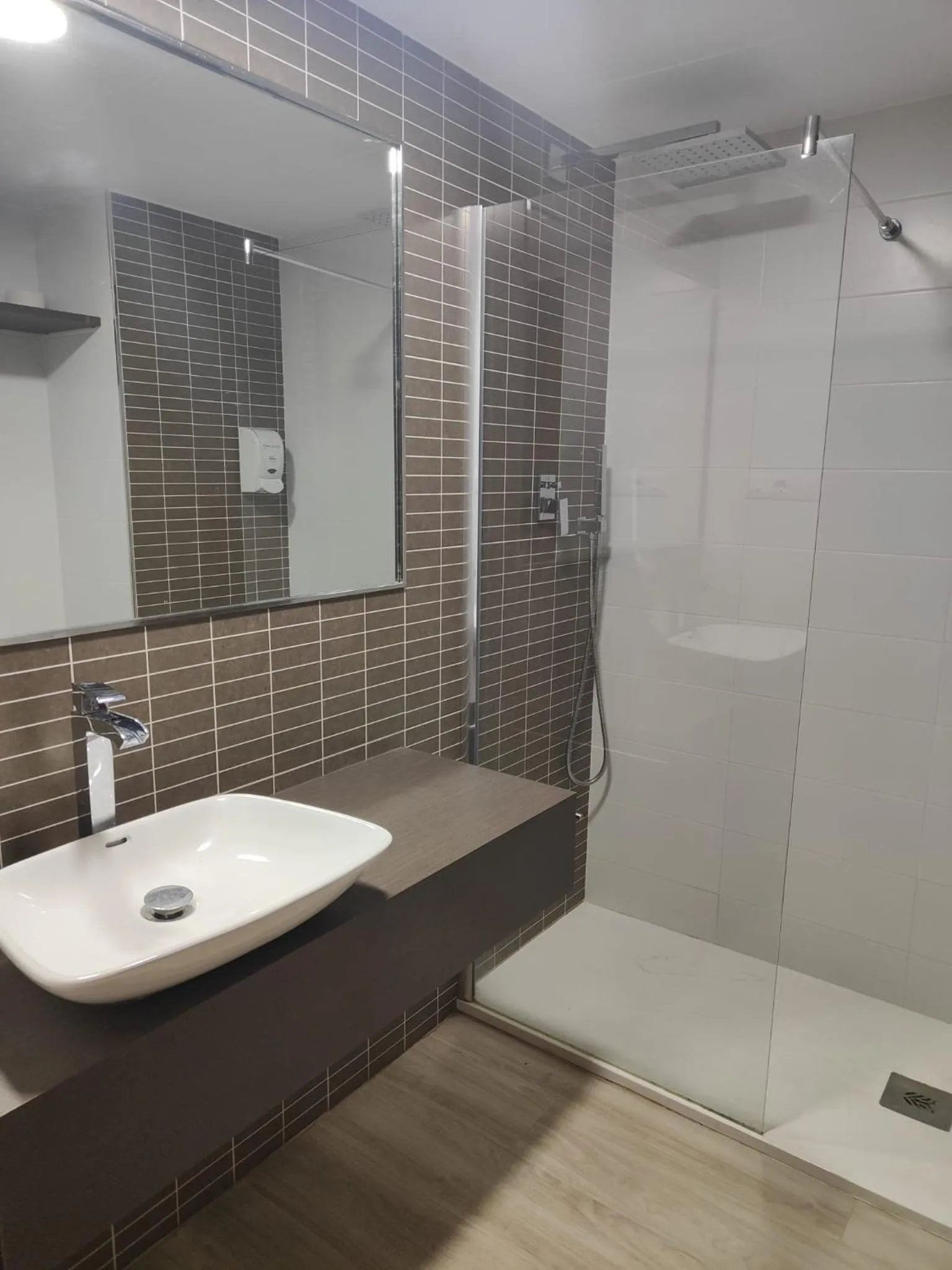 Bathroom in Hotel Papi