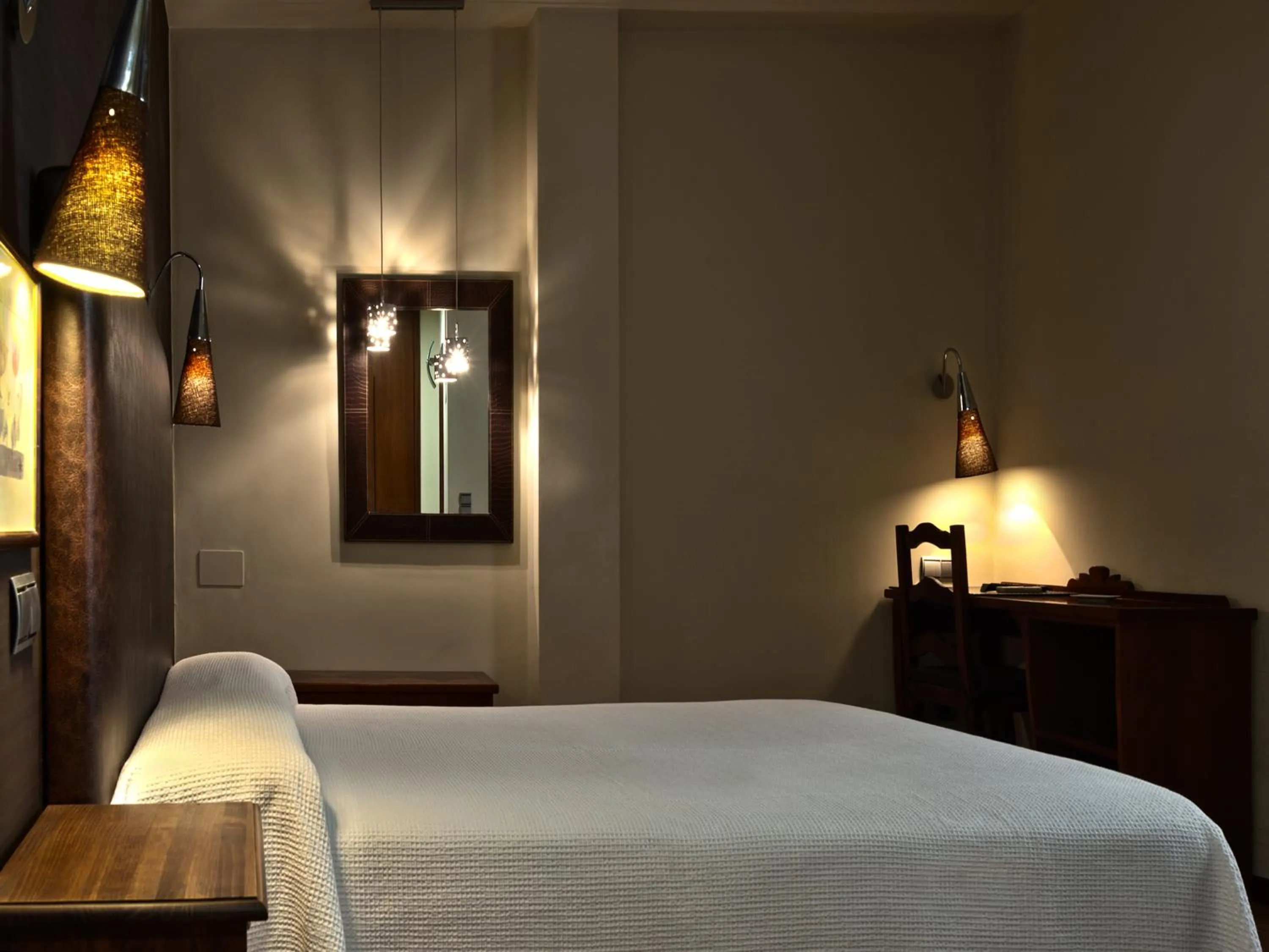 Bedroom in Hospederia de Loarre