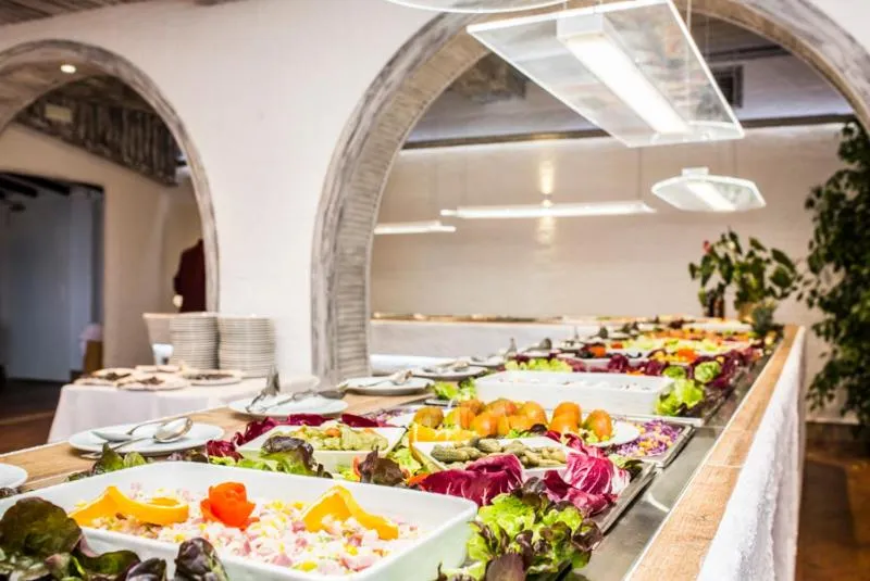 Restaurant/places to eat in Hostería del Mar