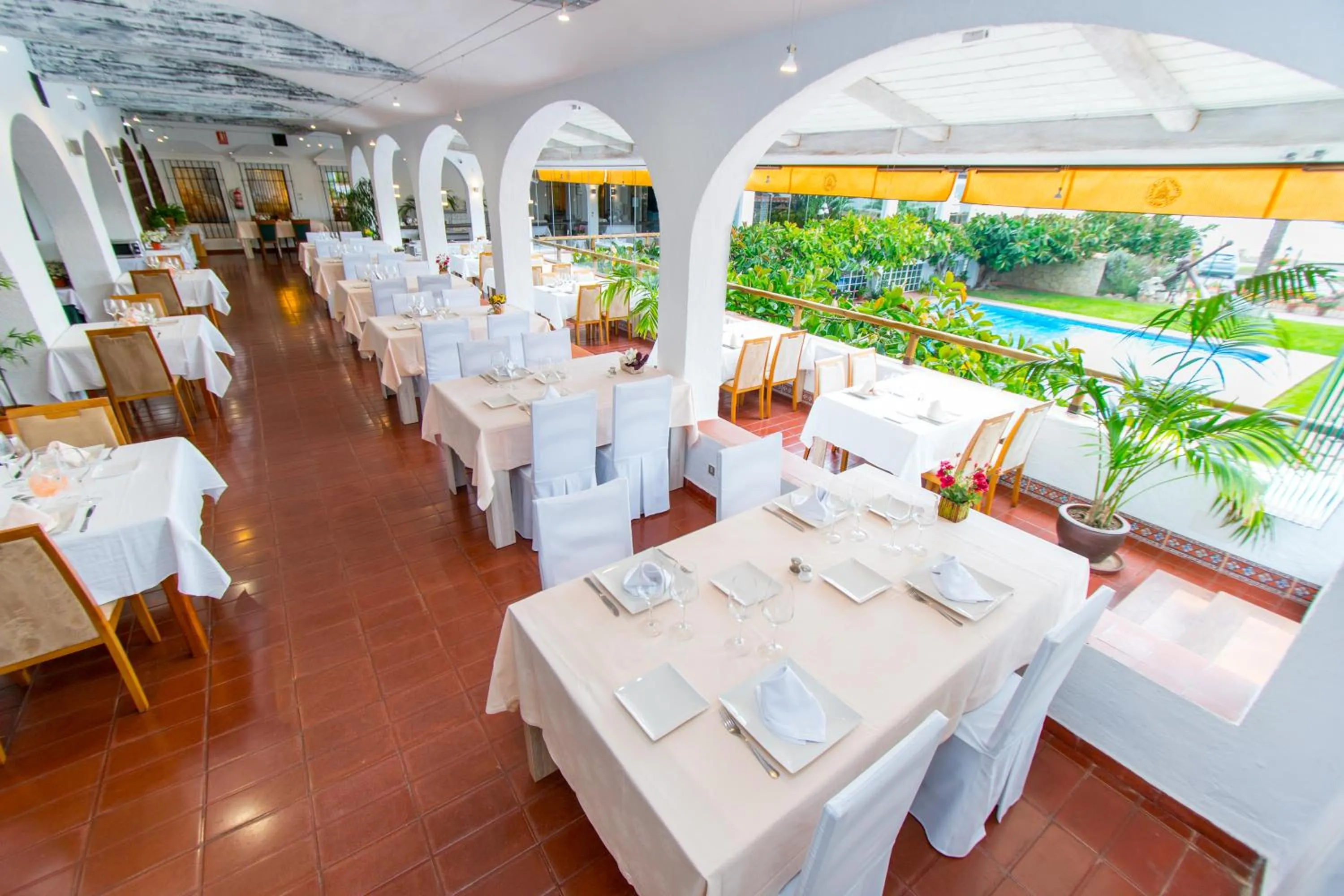 Restaurant/places to eat in Hostería del Mar