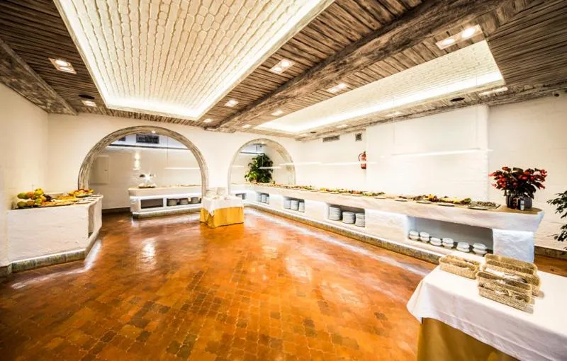 Restaurant/places to eat in Hostería del Mar