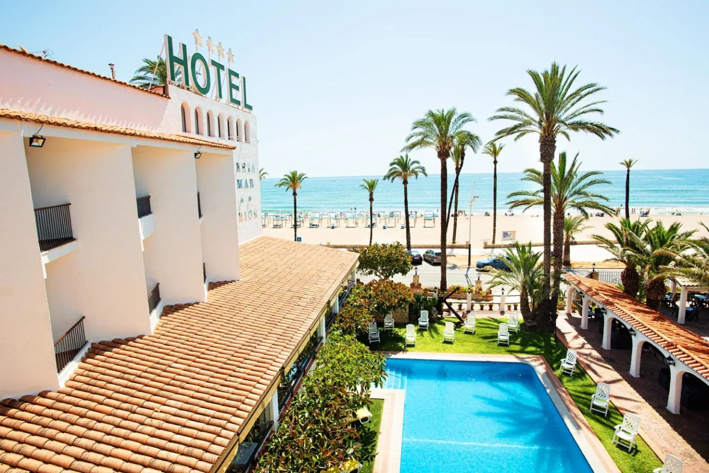 Swimming pool in Hostería del Mar