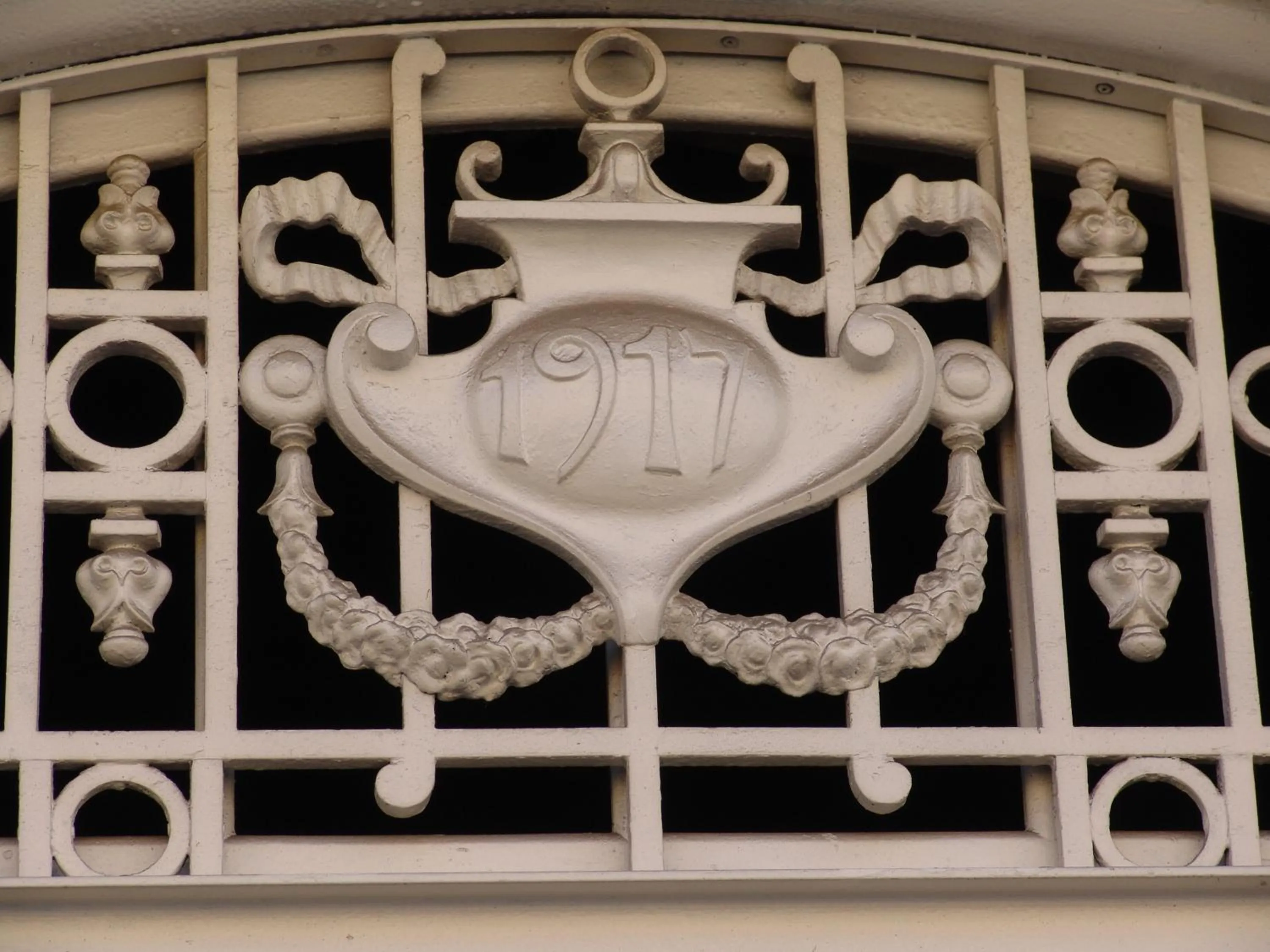 Decorative detail in Apartamentos Zaragoza Coso
