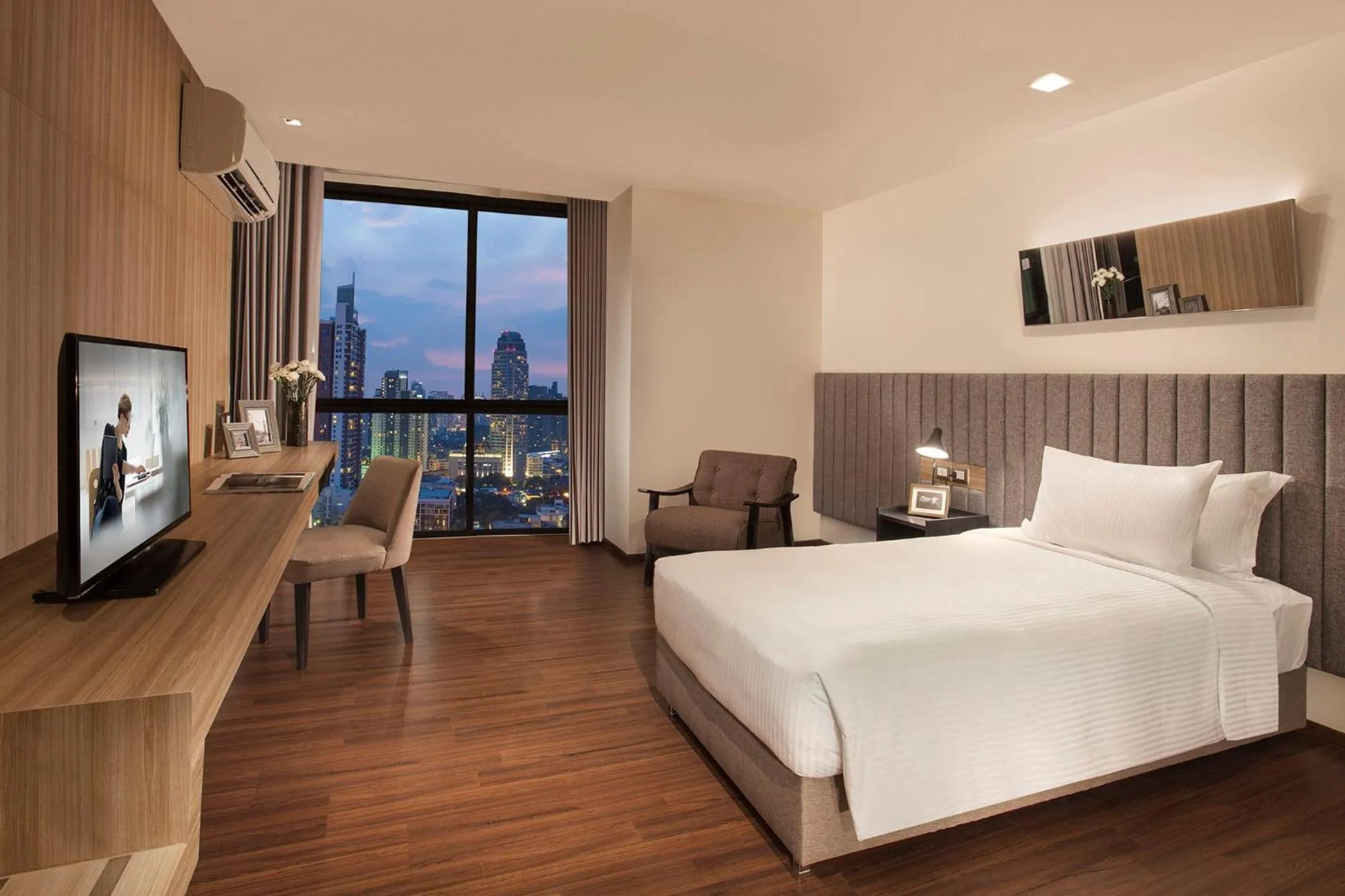 Bedroom, Bed in Somerset Ekamai Bangkok