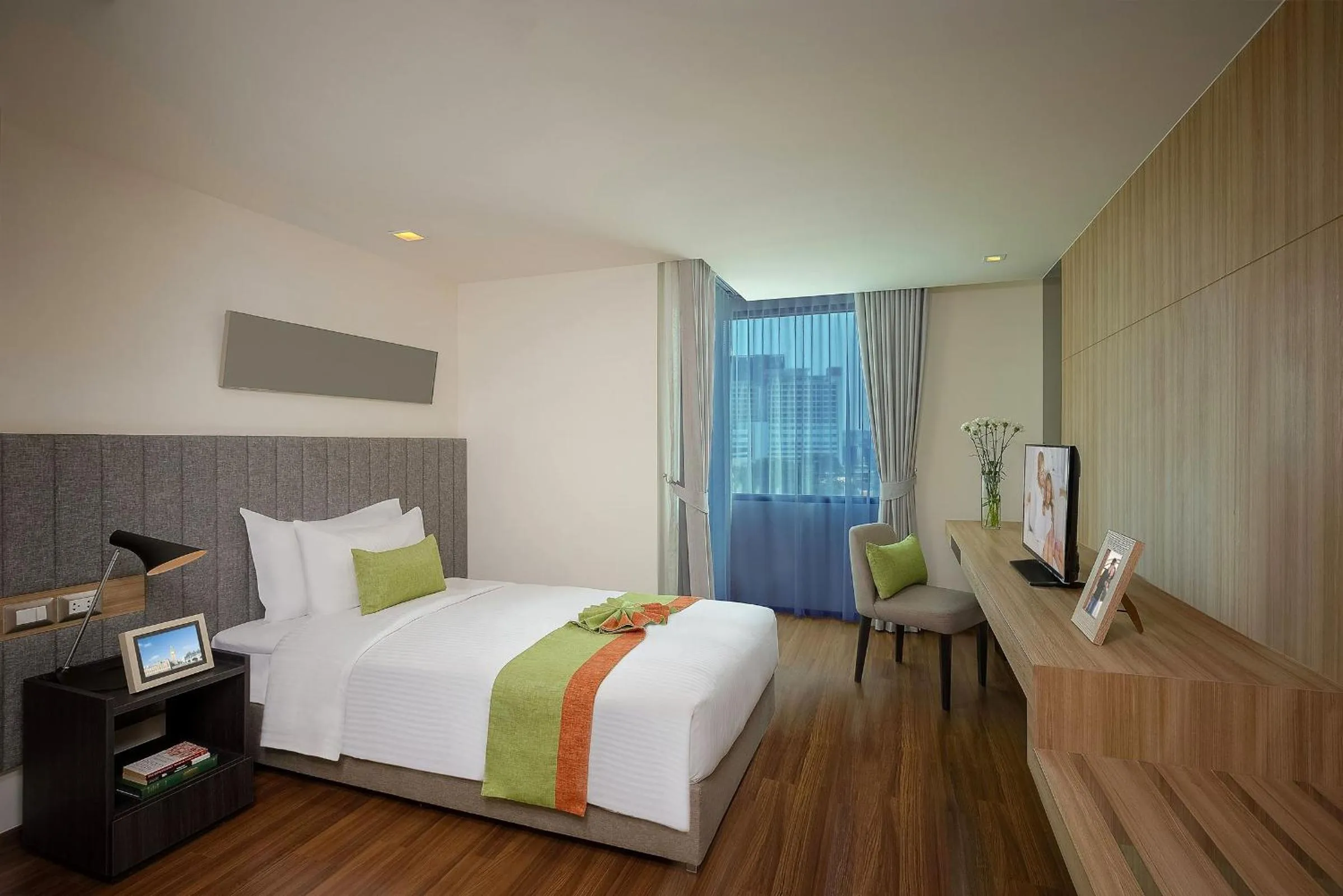 Bedroom, Bed in Somerset Ekamai Bangkok