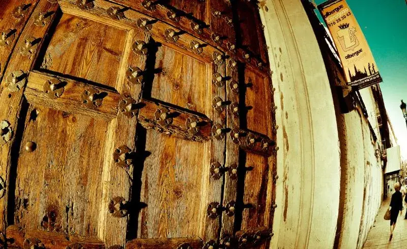 Facade/entrance in Be Zaragoza Hostel Facade/entrance in Be Zaragoza Hostel