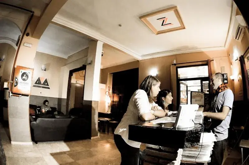 Lobby or reception in Be Zaragoza Hostel Lobby or reception in Be Zaragoza Hostel