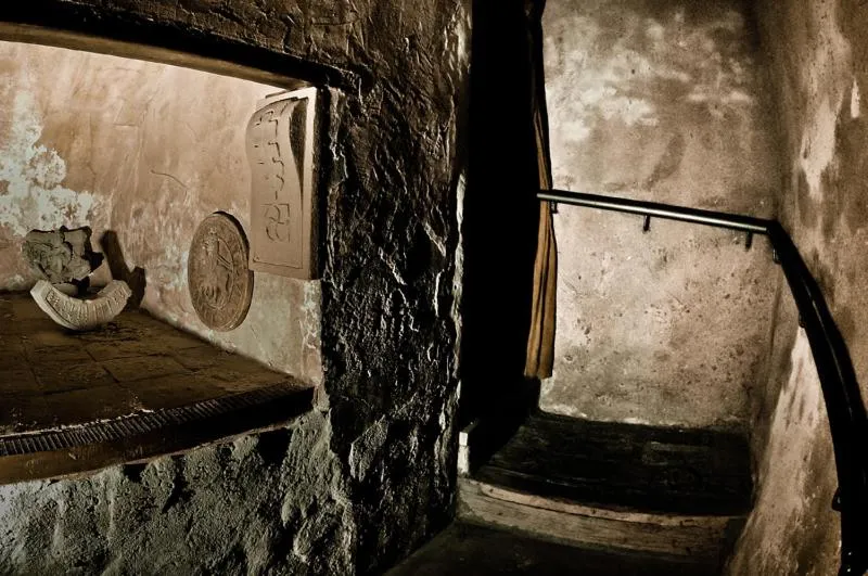 Decorative detail in Be Zaragoza Hostel