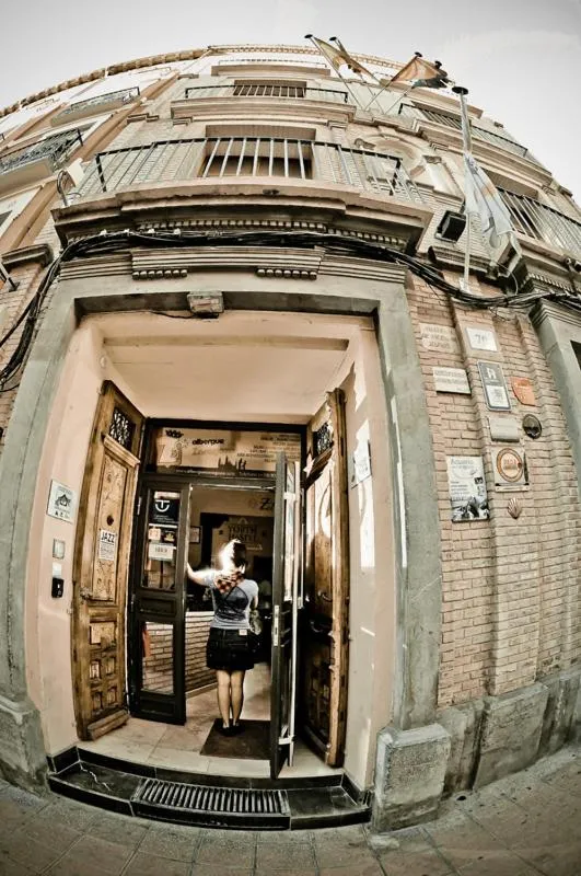 Facade/entrance in Be Zaragoza Hostel