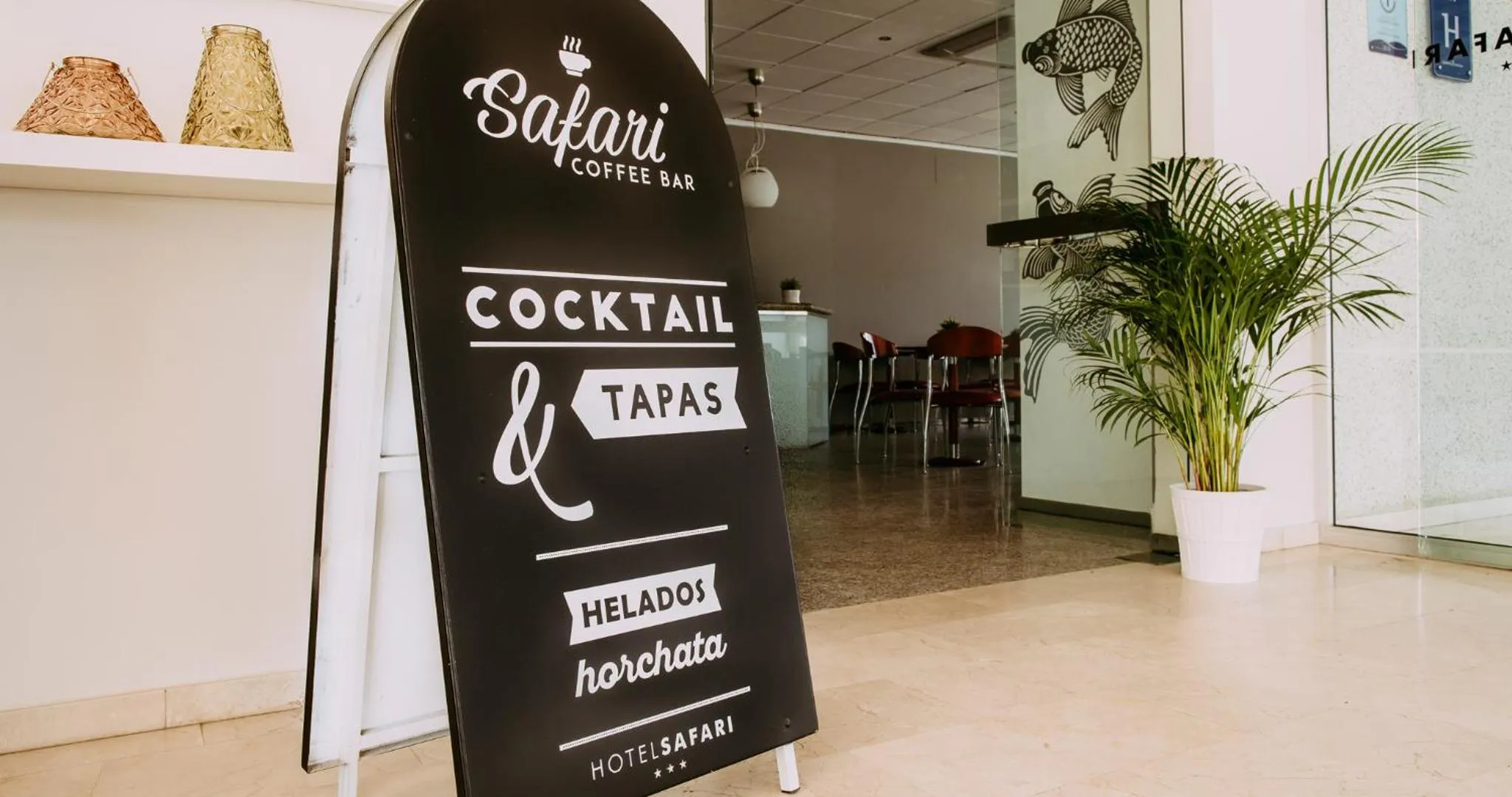 Lounge or bar in Hotel Safari