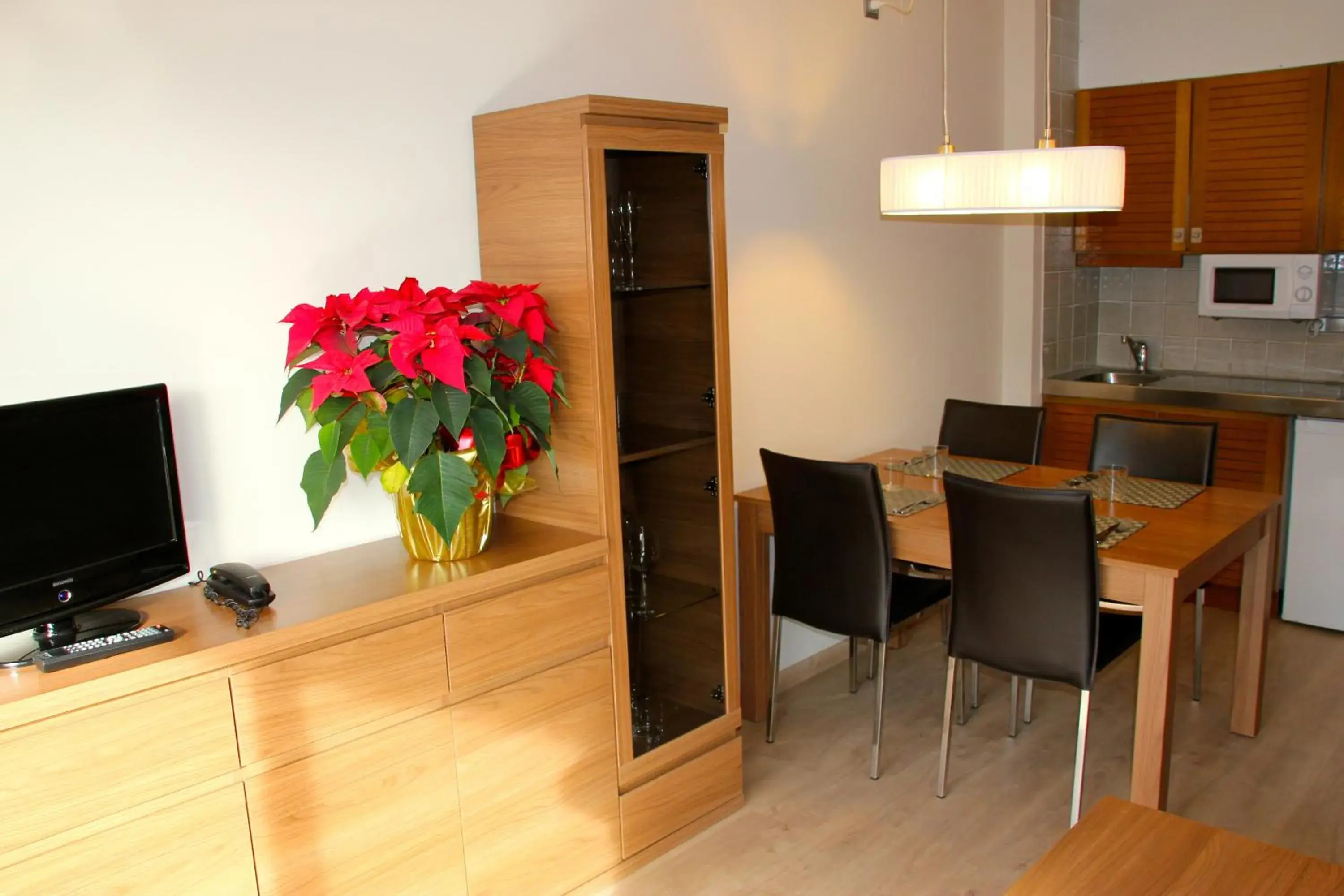 Kitchen or kitchenette in Aparthotel Golf Beach Kitchen or kitchenette in Aparthotel Golf Beach