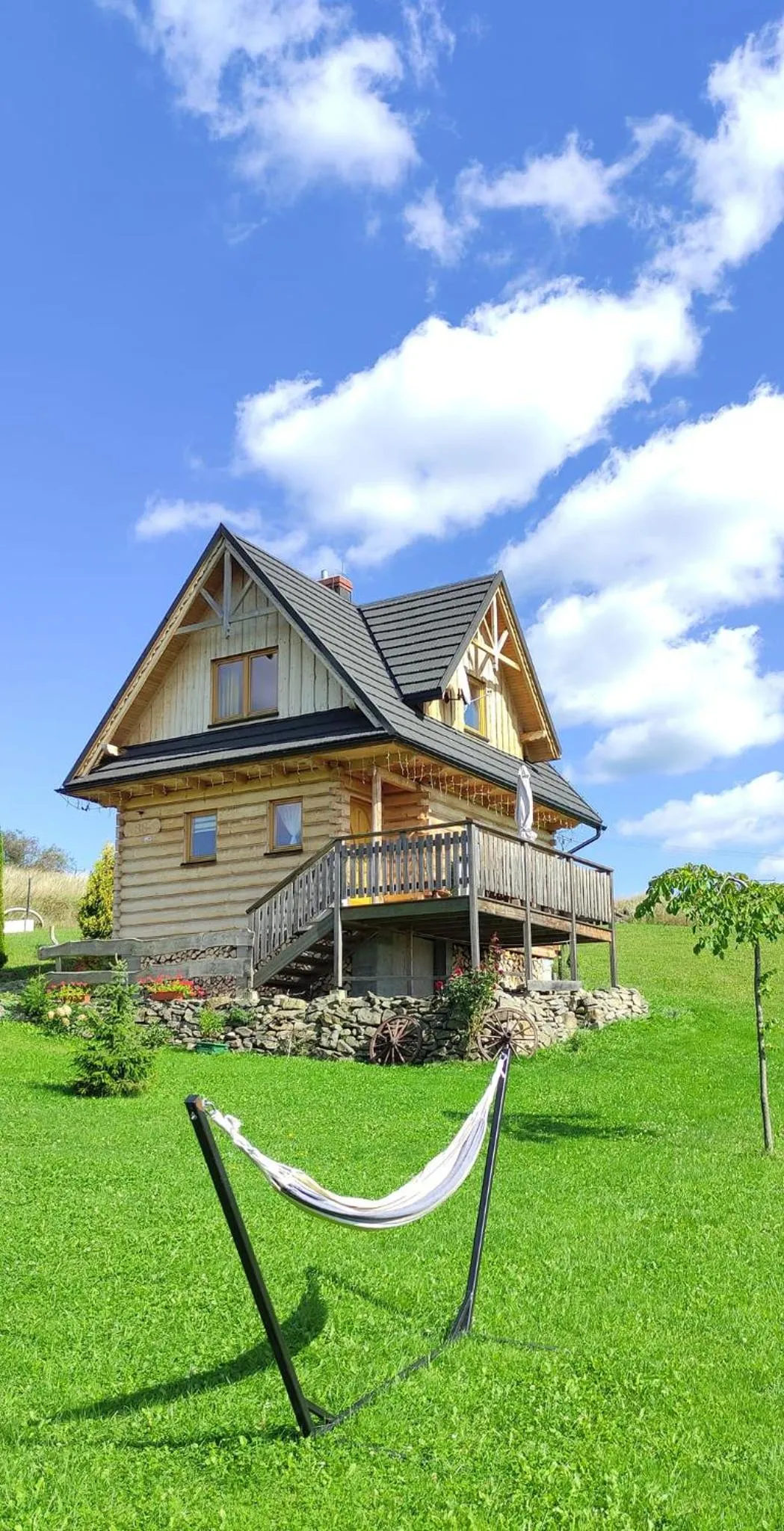 Property building in Pocztówka z Mizernej, domki z widokiem na góry, 1 km od Velo Czorsztyn, Jezioro Czorsztyńskie, rowery, cisza, spokój