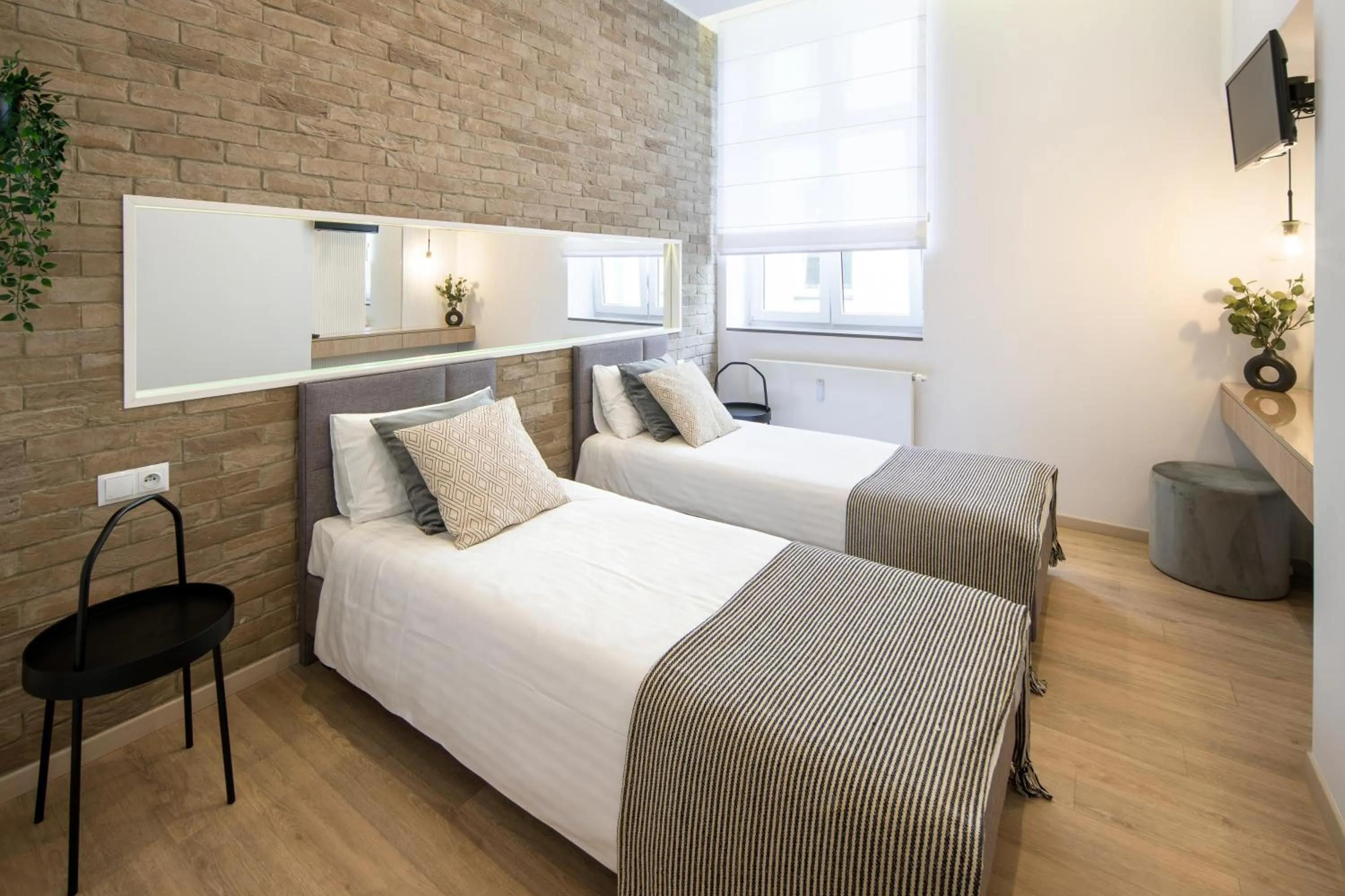 Bed in Beautiful Apartment with 2 bedrooms for 7 guests, Jewish District