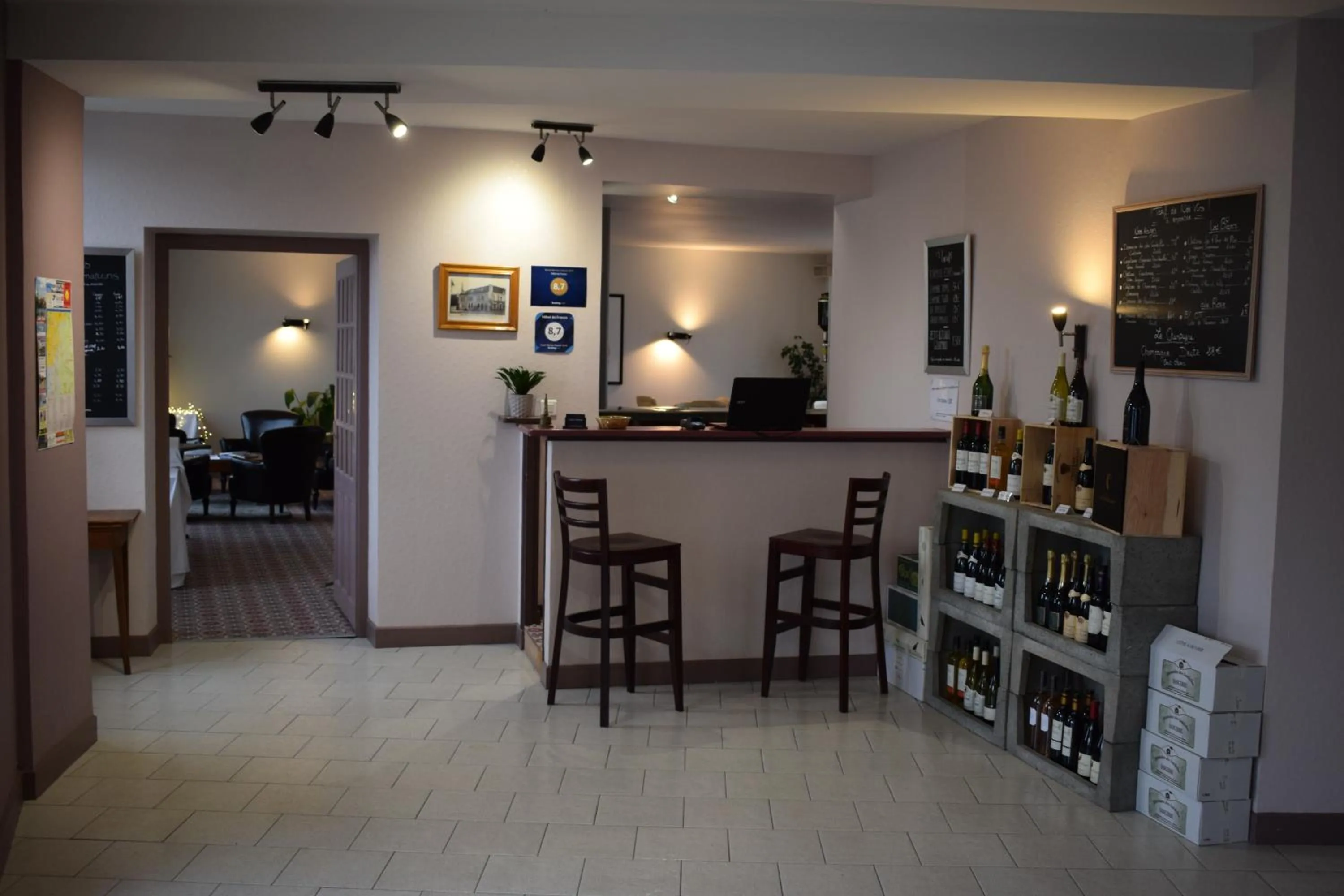 Lobby or reception in Hôtel de France