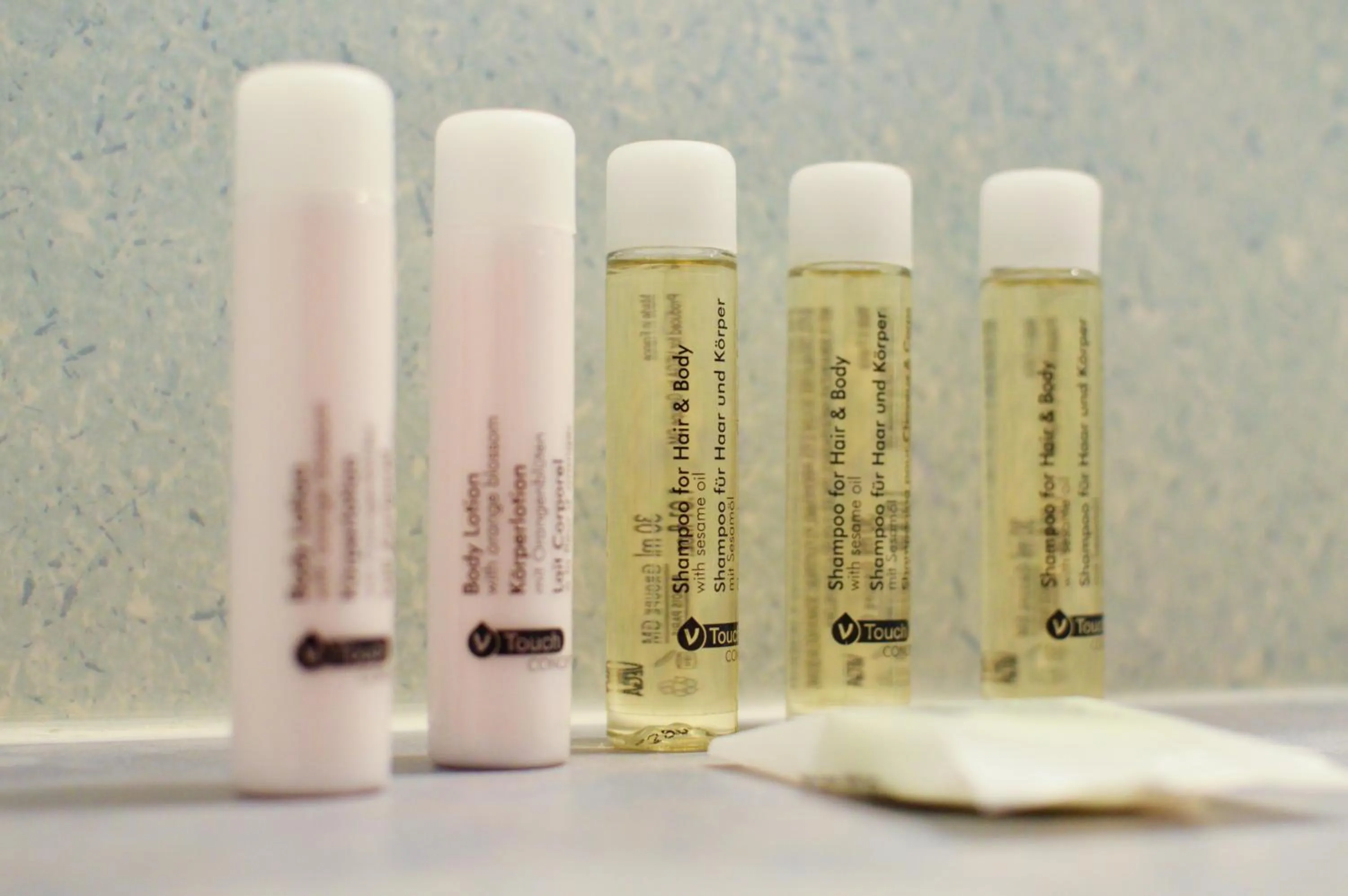 Shower in Hôtel de France