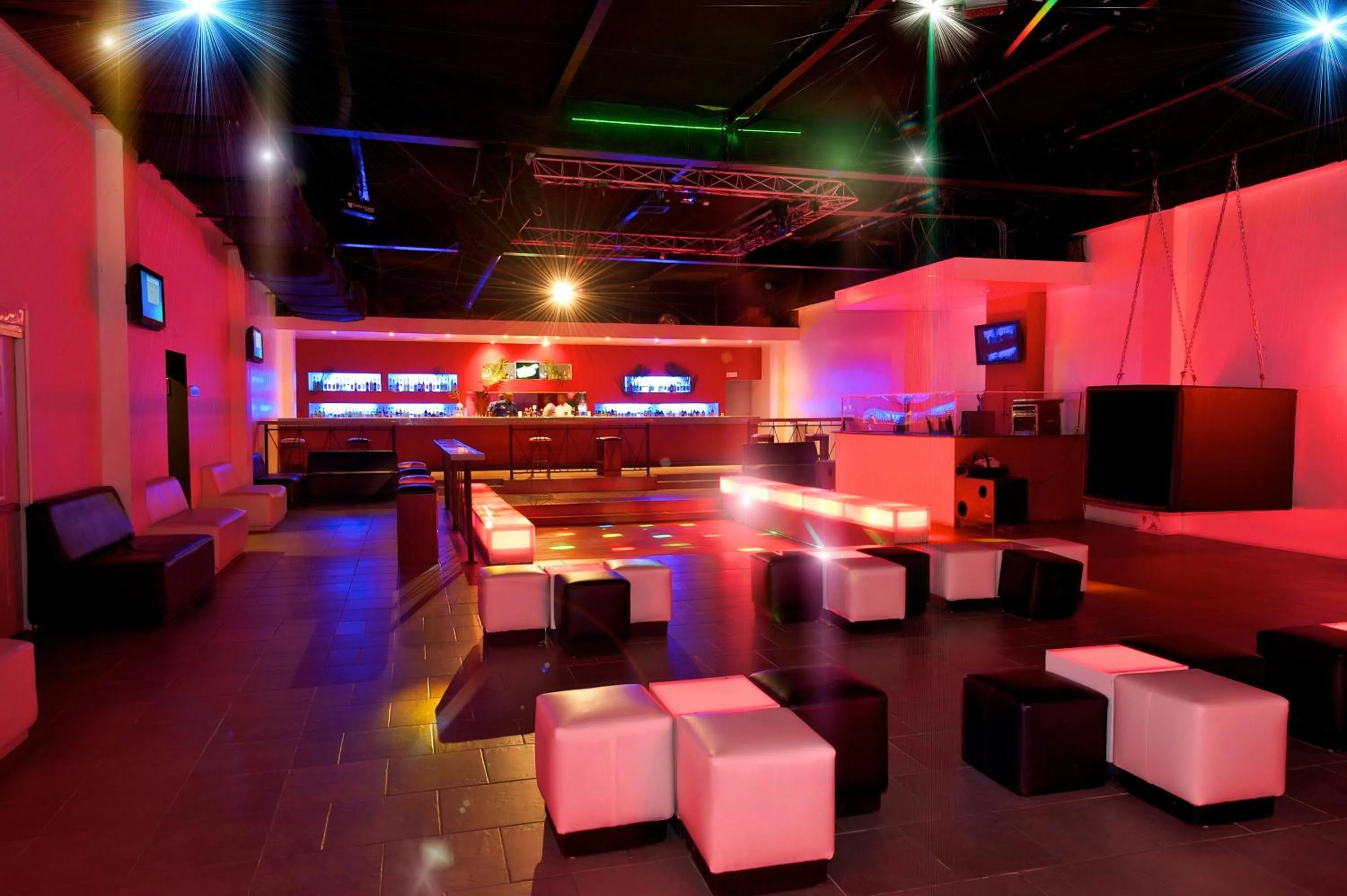 Lounge or bar in Ocean Blue & Sand Beach Resort - All Inclusive