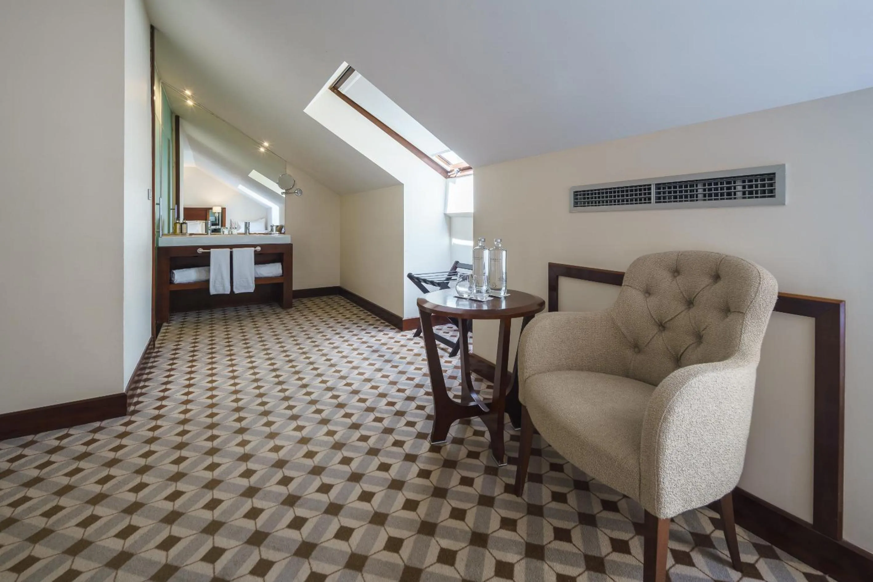 Living room in Eurostars Gran Via