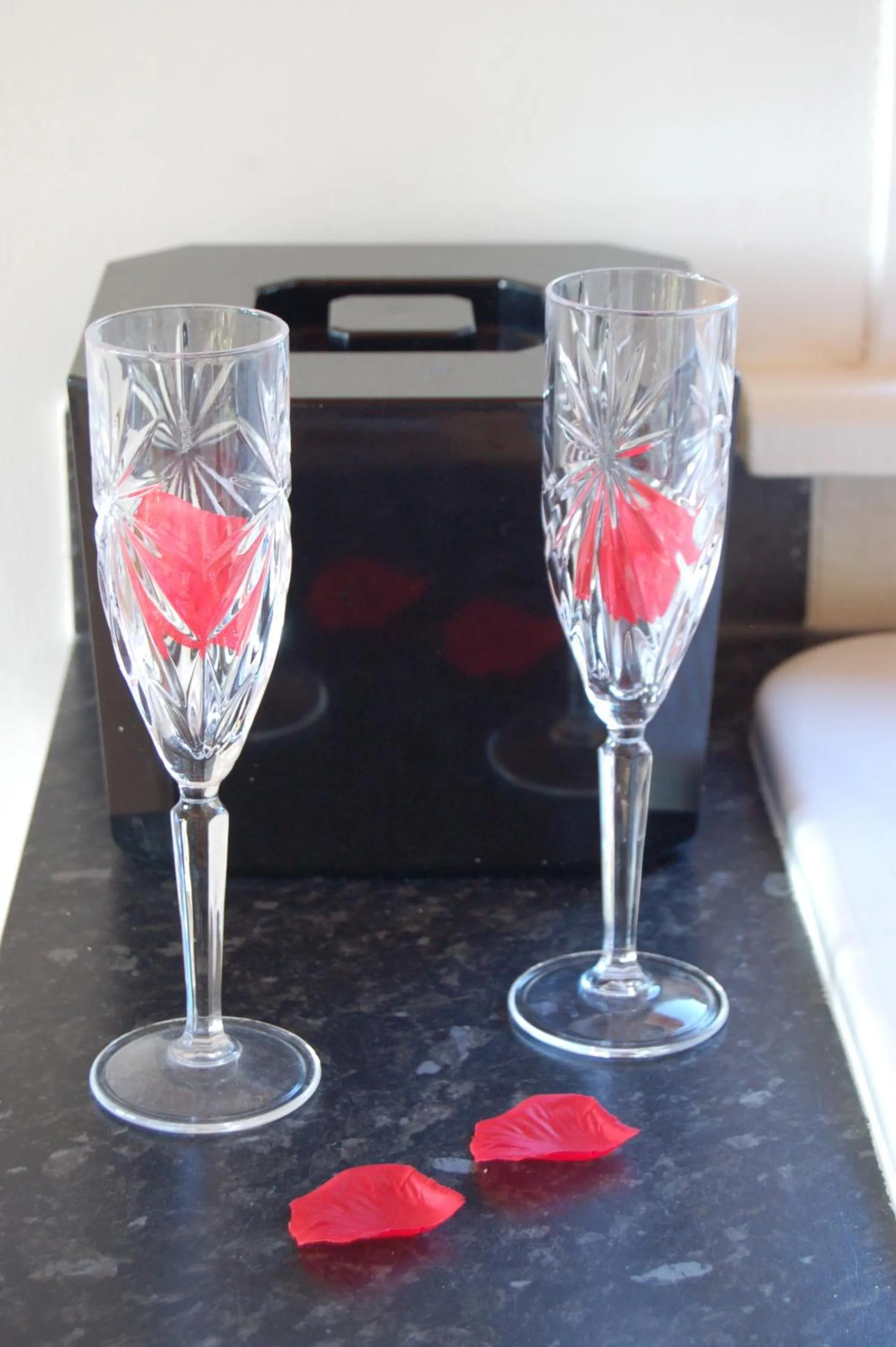 Kitchen or kitchenette in Watermeadow Lakes & Lodges