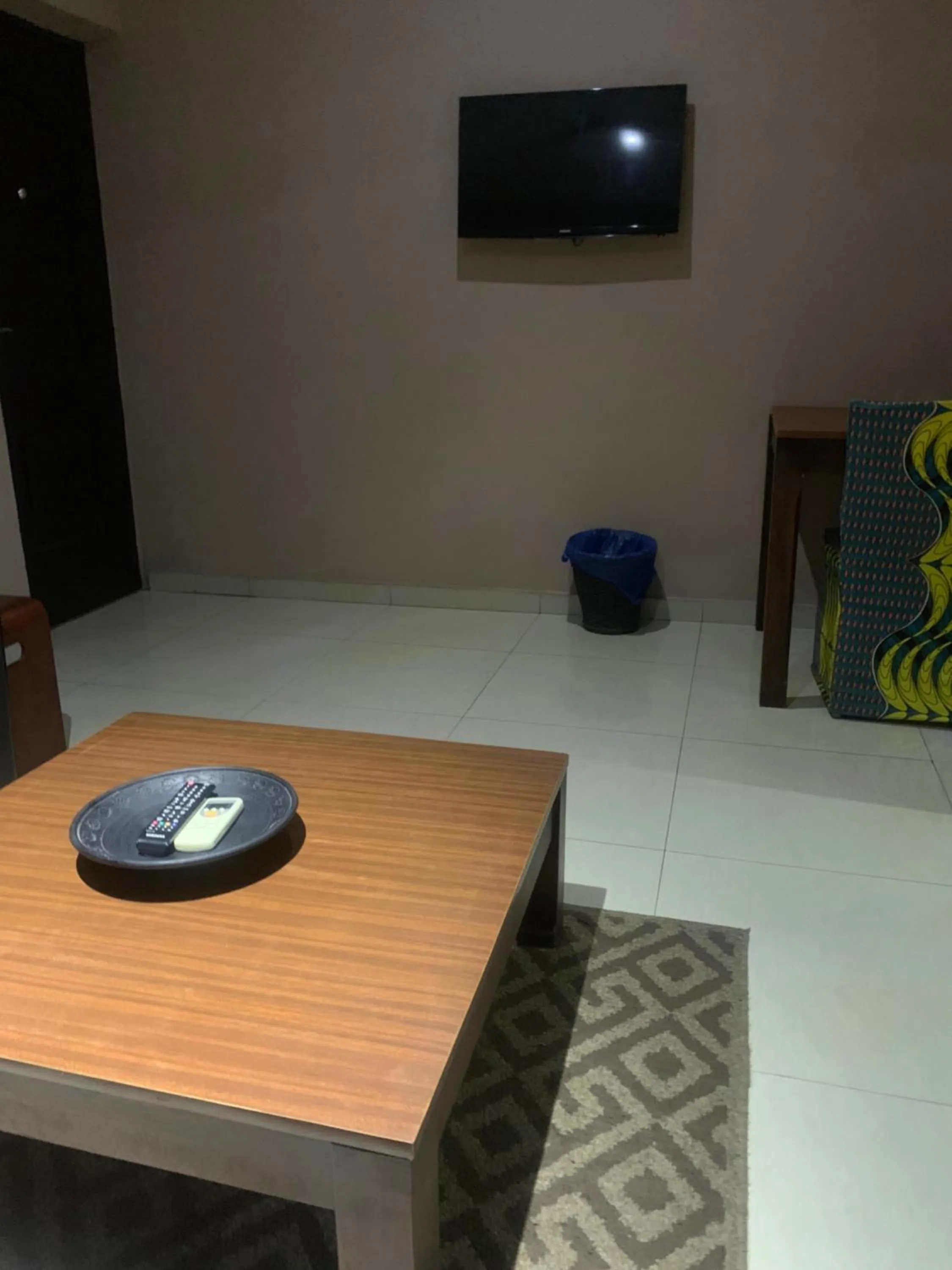 Communal lounge/ TV room in Manjaro Suites