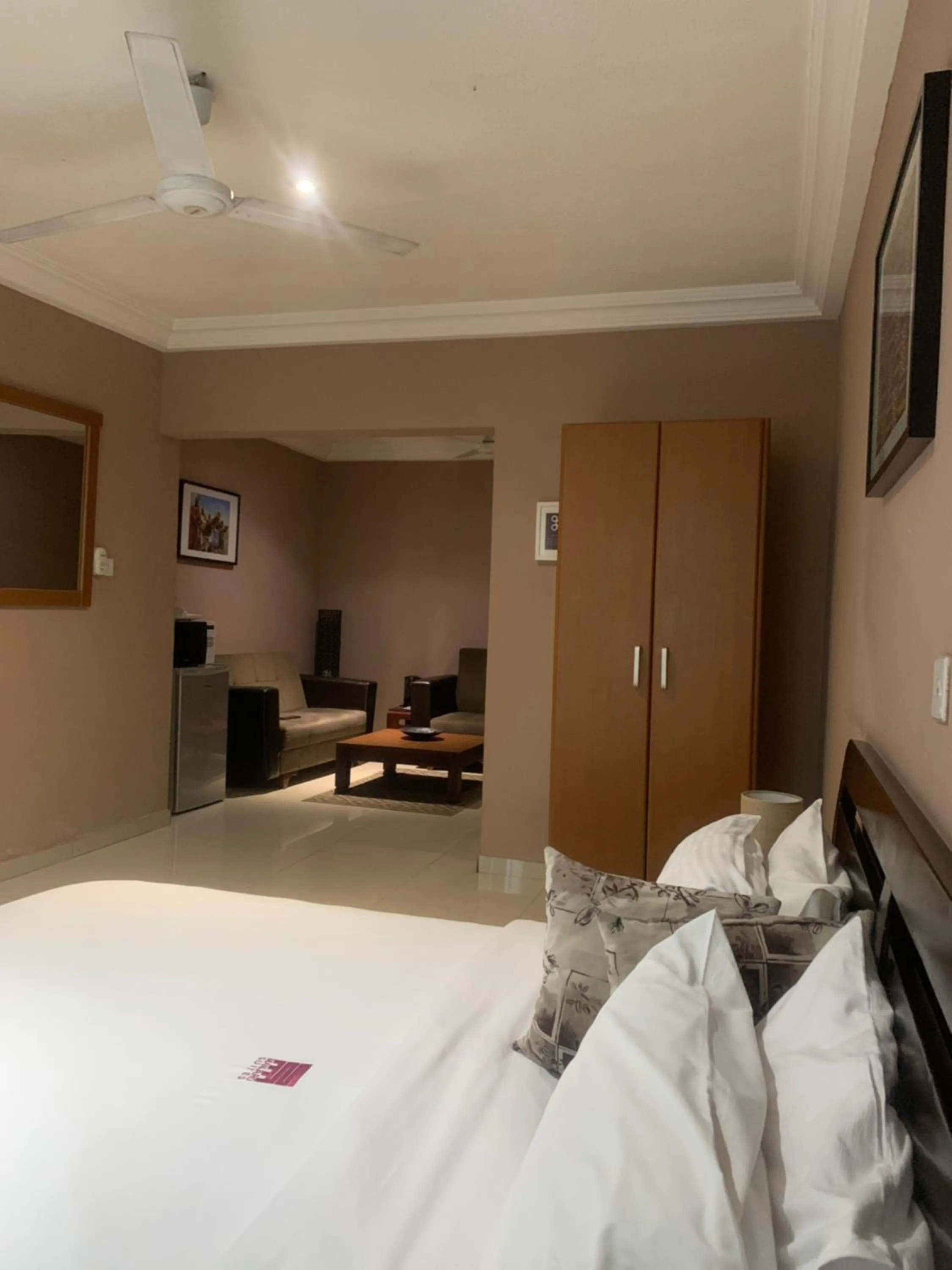 Bed in Manjaro Suites