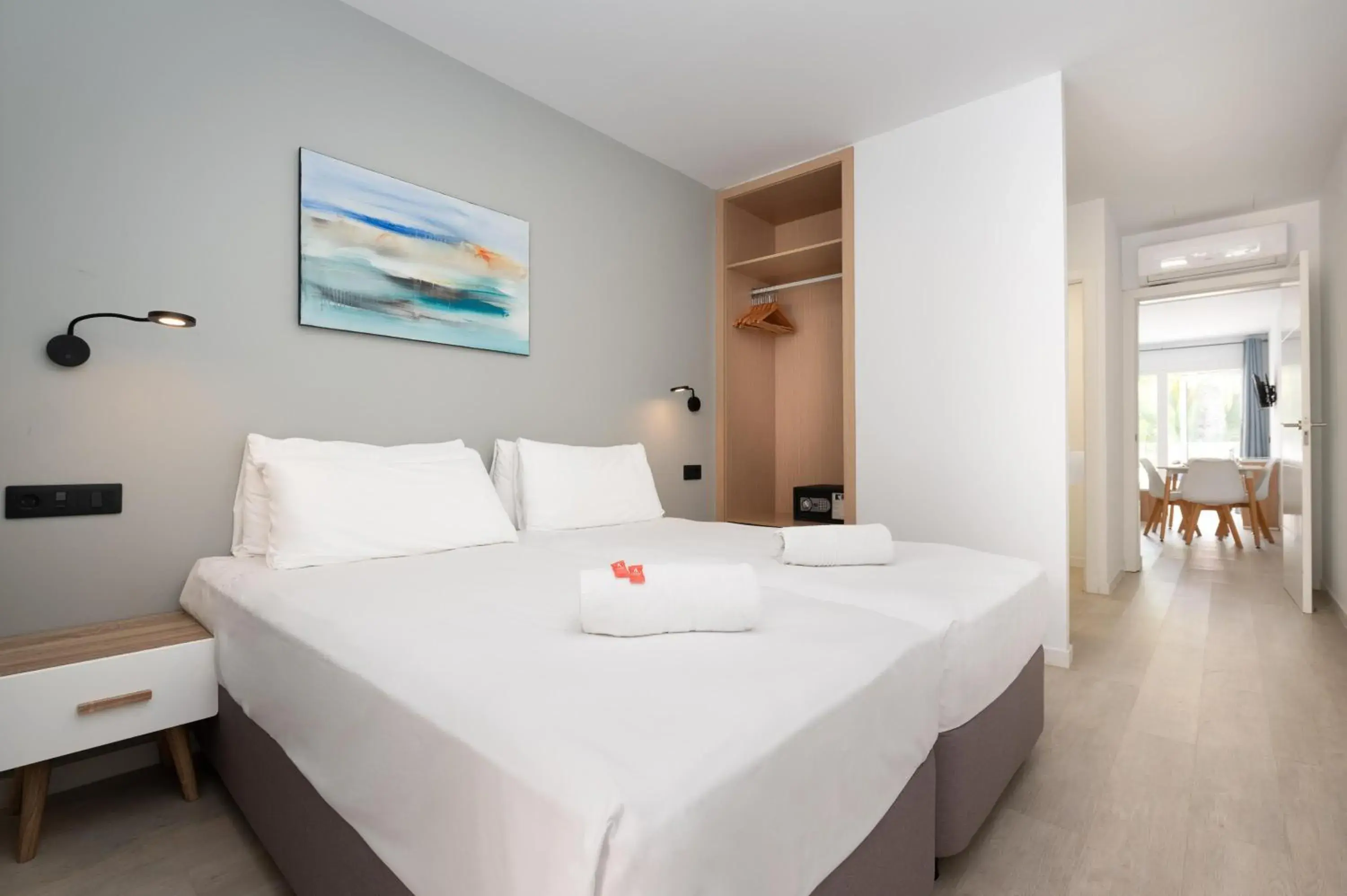 Photo of the whole room, Bed in ALEGRIA Barranco Photo of the whole room, Bed in ALEGRIA Barranco