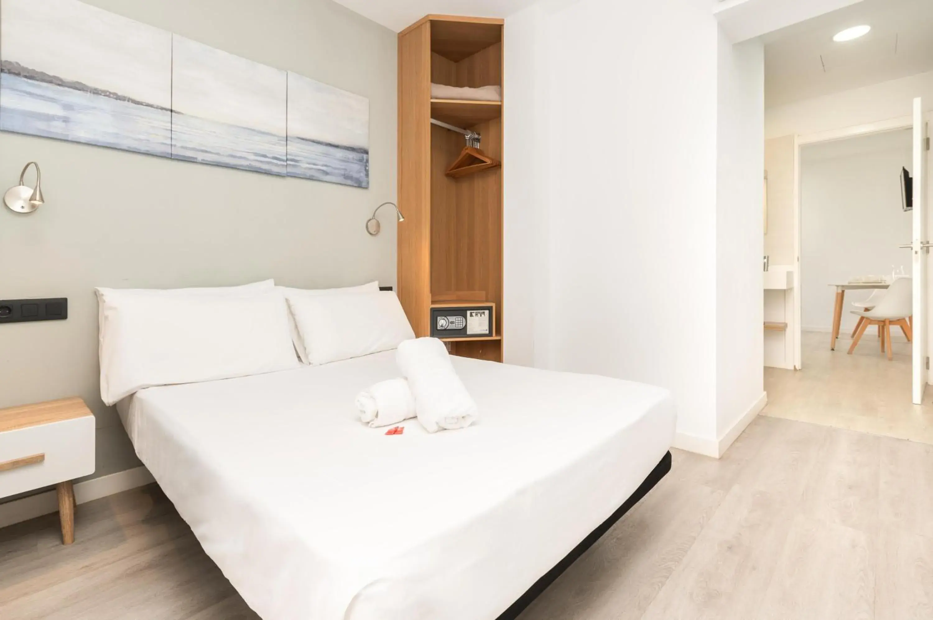 Photo of the whole room, Bed in ALEGRIA Barranco Photo of the whole room, Bed in ALEGRIA Barranco