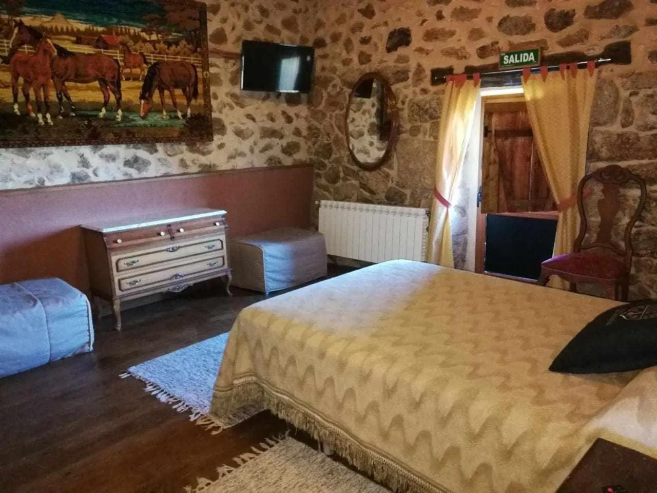 Bed in Alcázar Milmanda