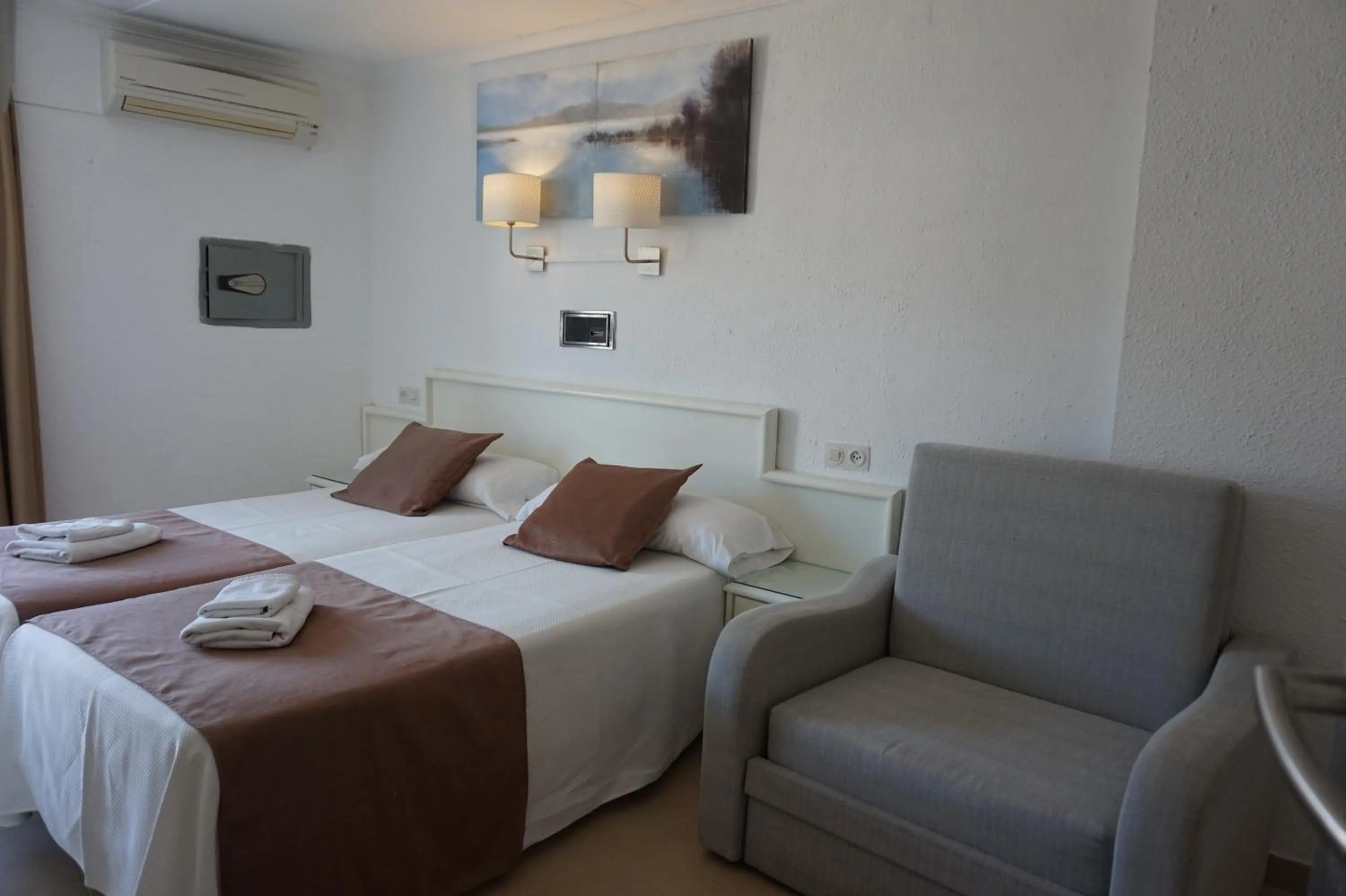 Other, Bed in Hotel Hermes