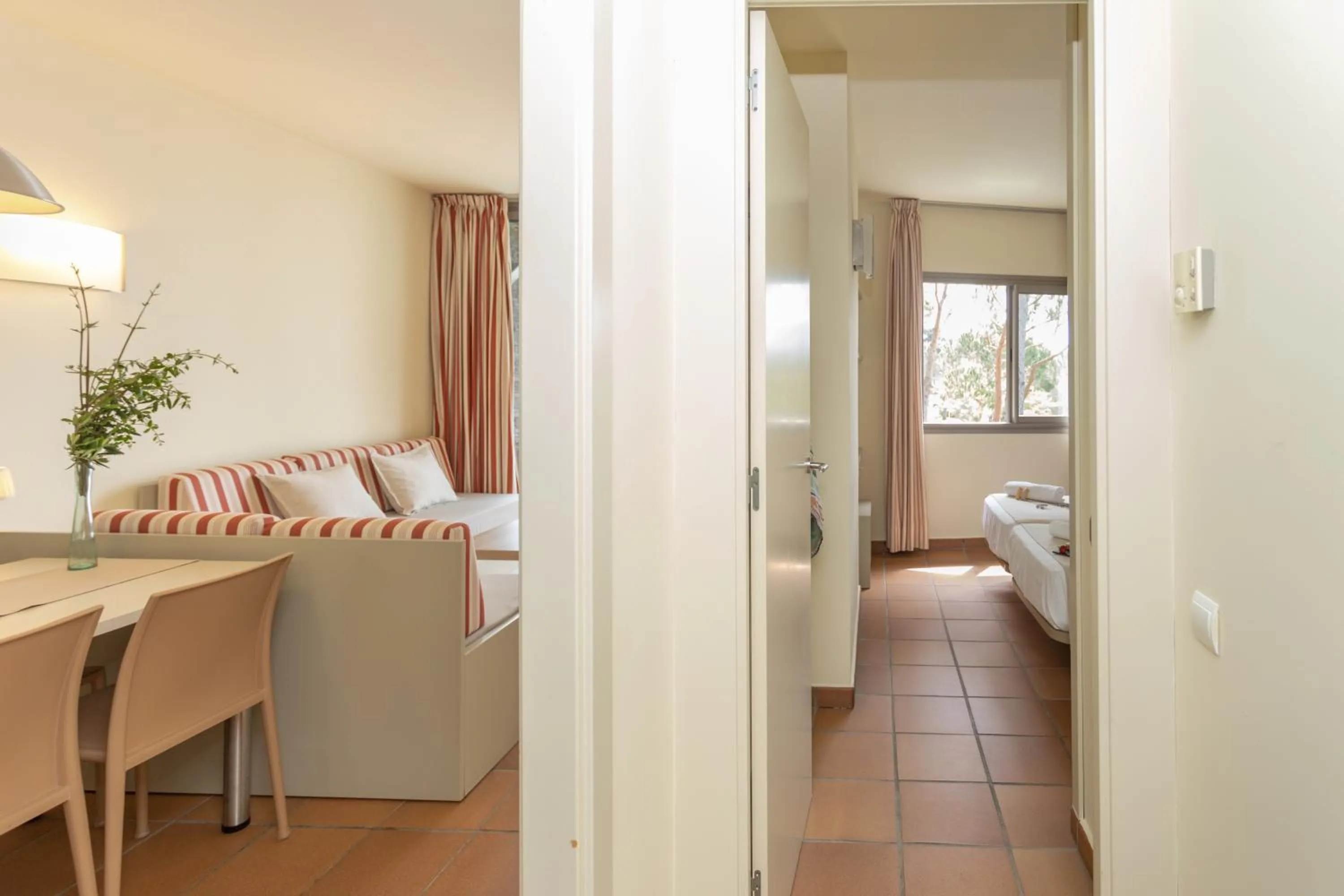 Bed in Aparthotel Ciutat de Palol