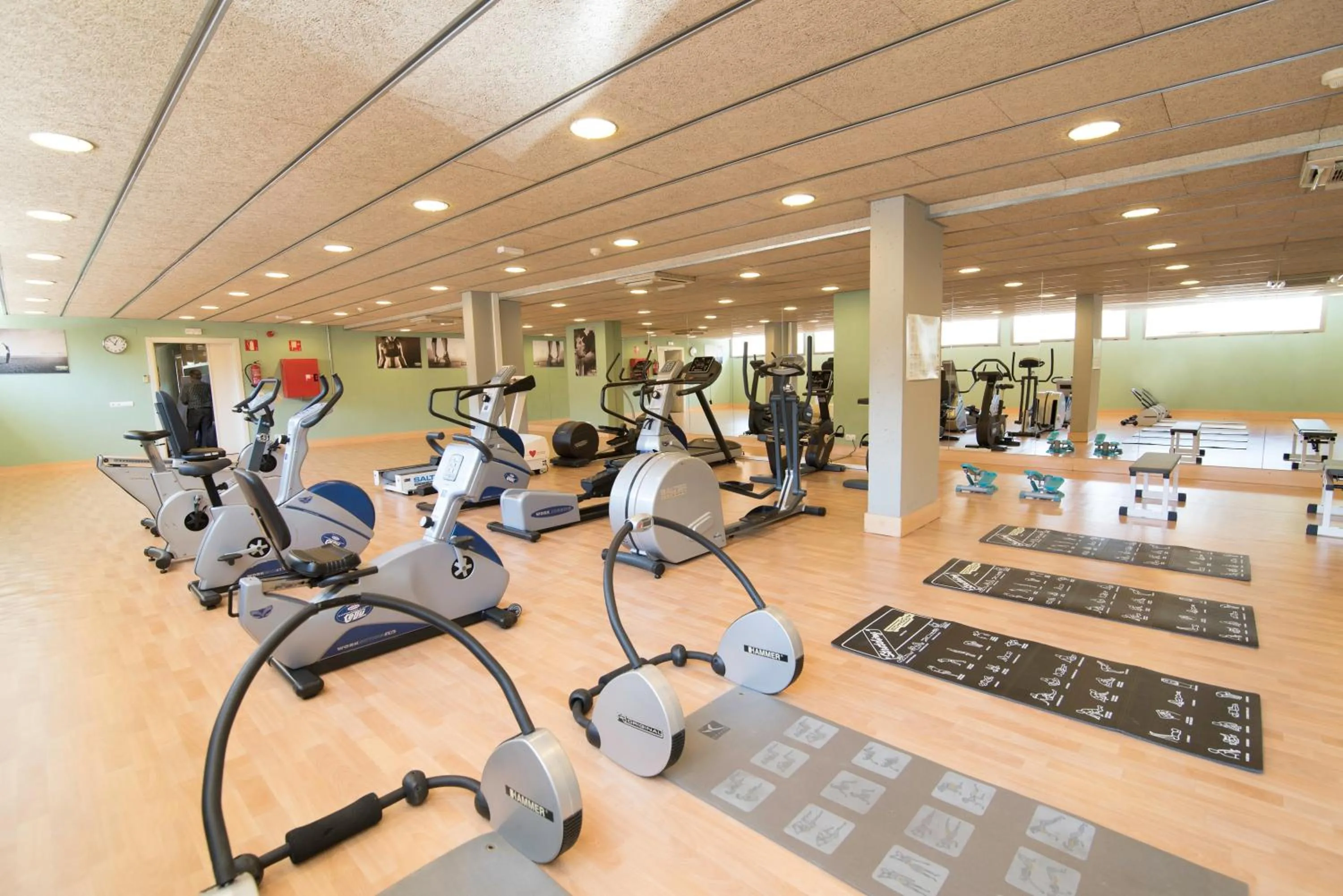 Fitness centre/facilities in Aparthotel Ciutat de Palol