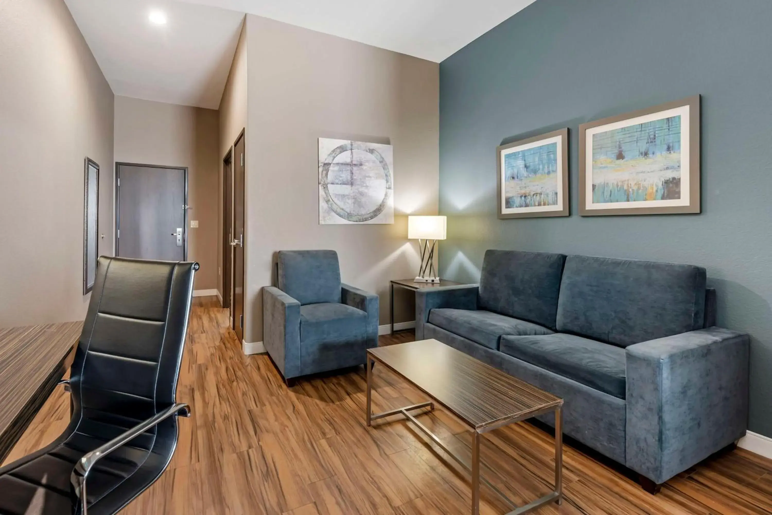 Photo of the whole room in Best Western Plus Pflugerville Inn & Suites Photo of the whole room in Best Western Plus Pflugerville Inn & Suites