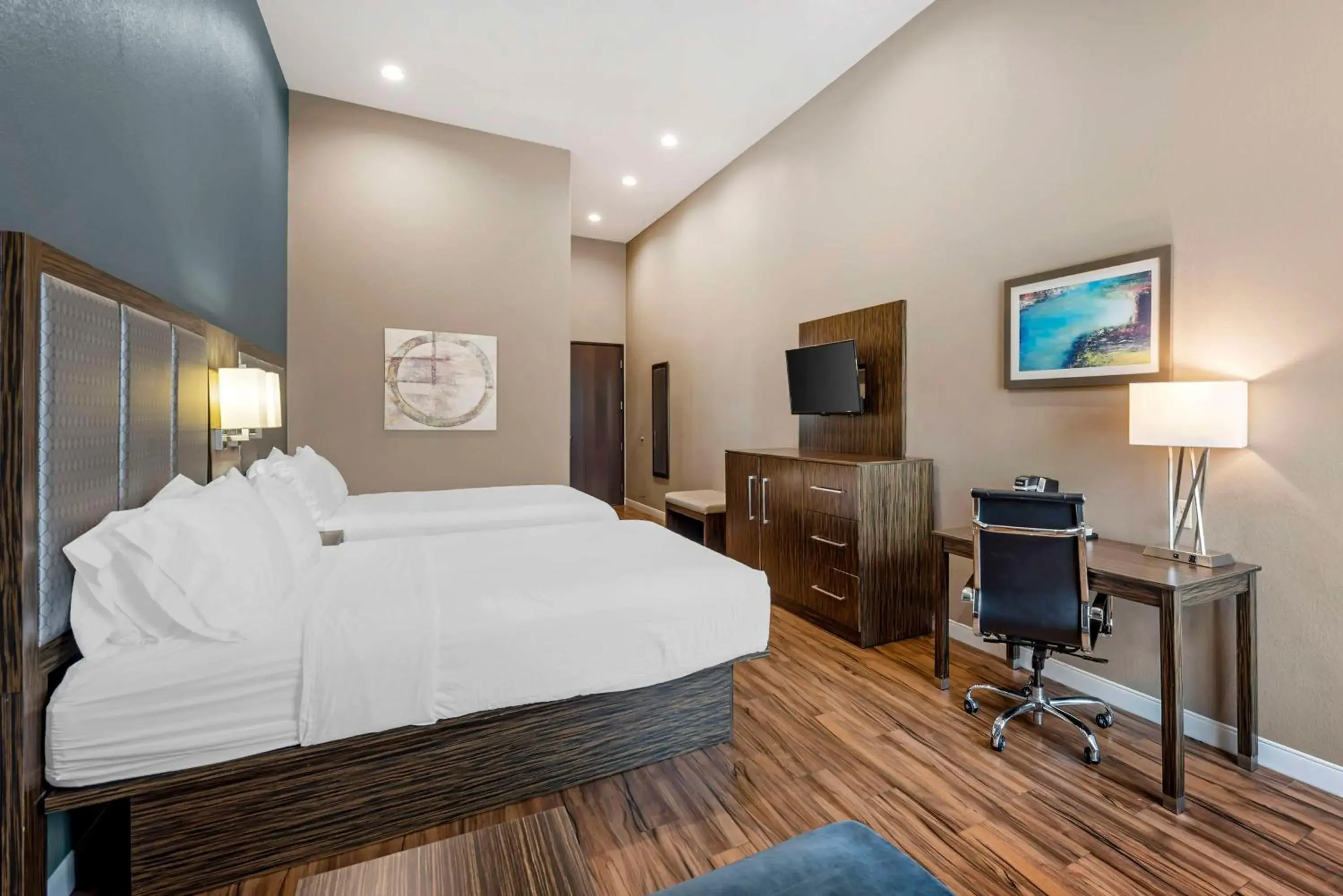 Bedroom, Bed in Best Western Plus Pflugerville Inn & Suites Bedroom, Bed in Best Western Plus Pflugerville Inn & Suites