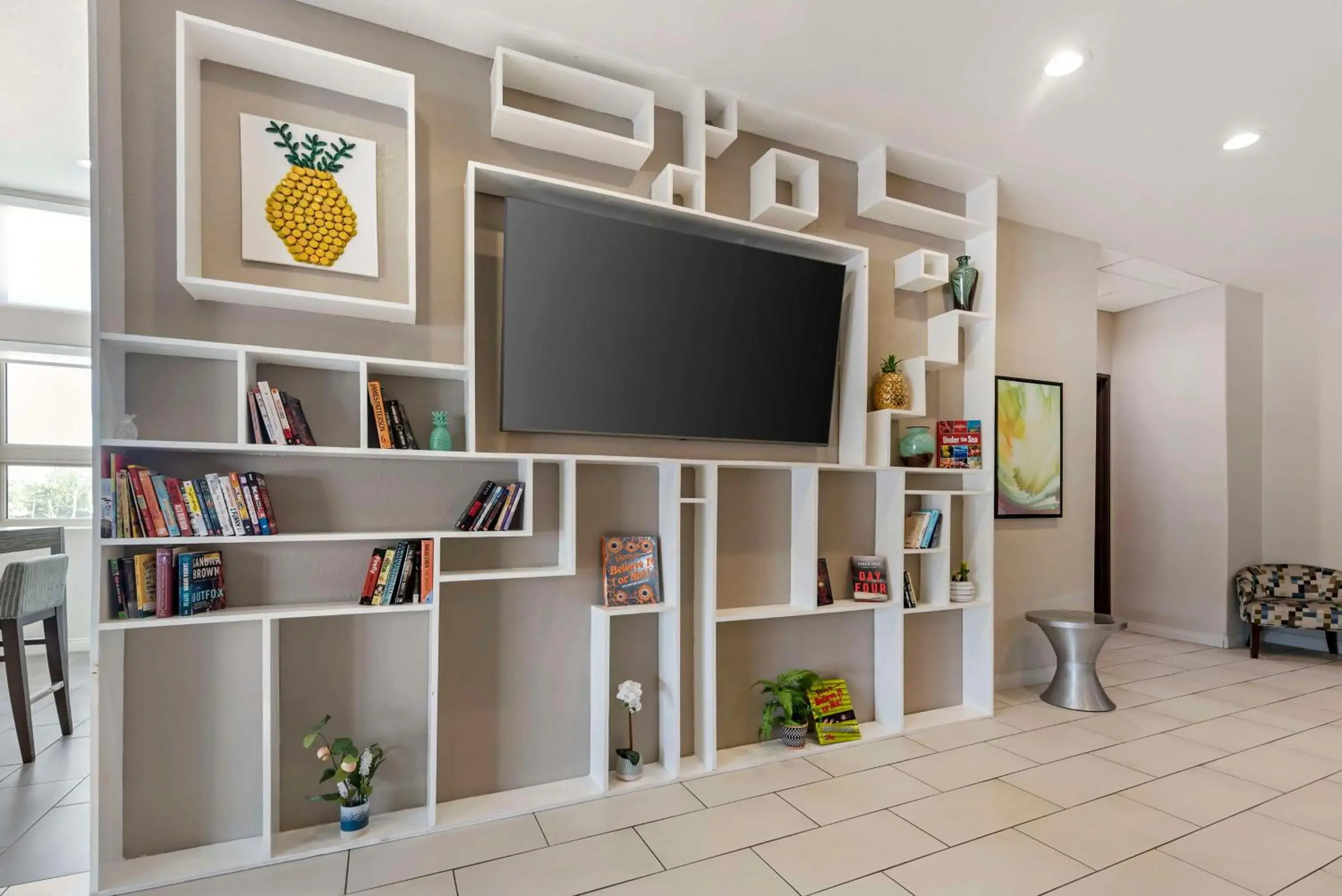 Lobby or reception in Best Western Plus Pflugerville Inn & Suites Lobby or reception in Best Western Plus Pflugerville Inn & Suites