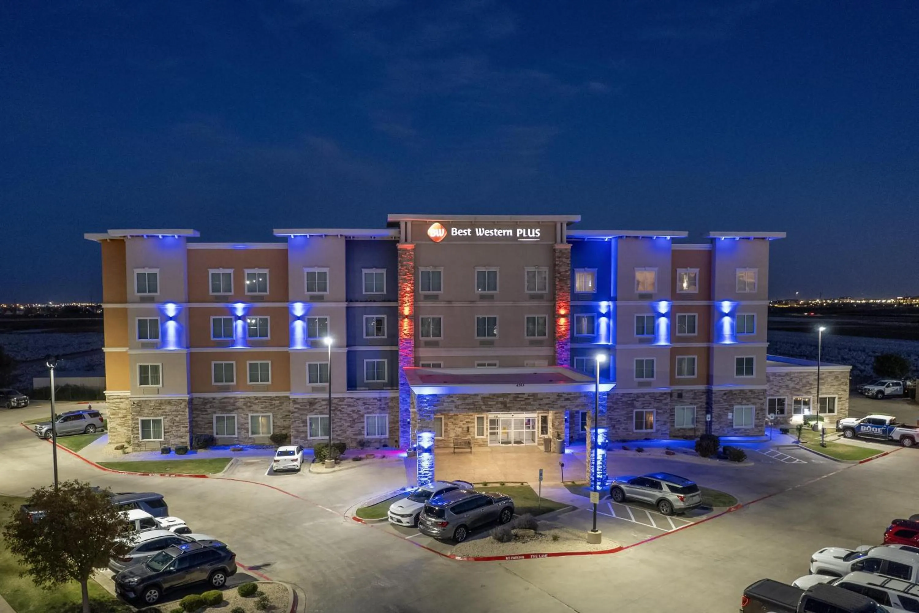 Property building in Best Western Plus Tech Medical Center Inn