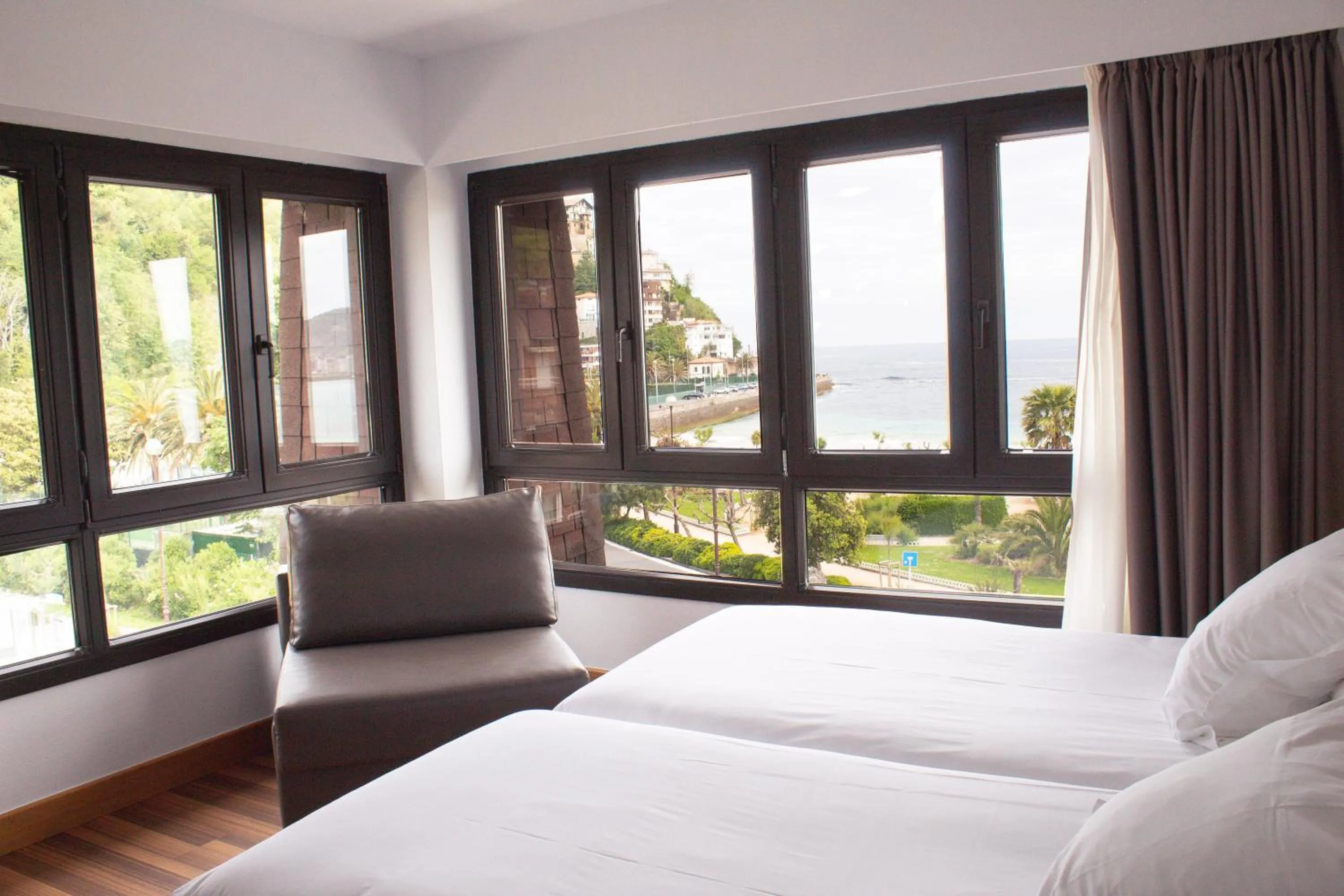 Sea view, Bed in Hotel Ezeiza