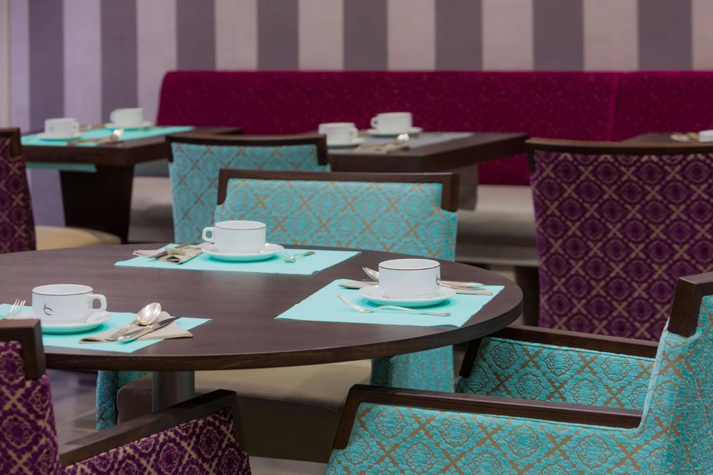 Restaurant/places to eat in Hôtel Le Rive Droite & SPA