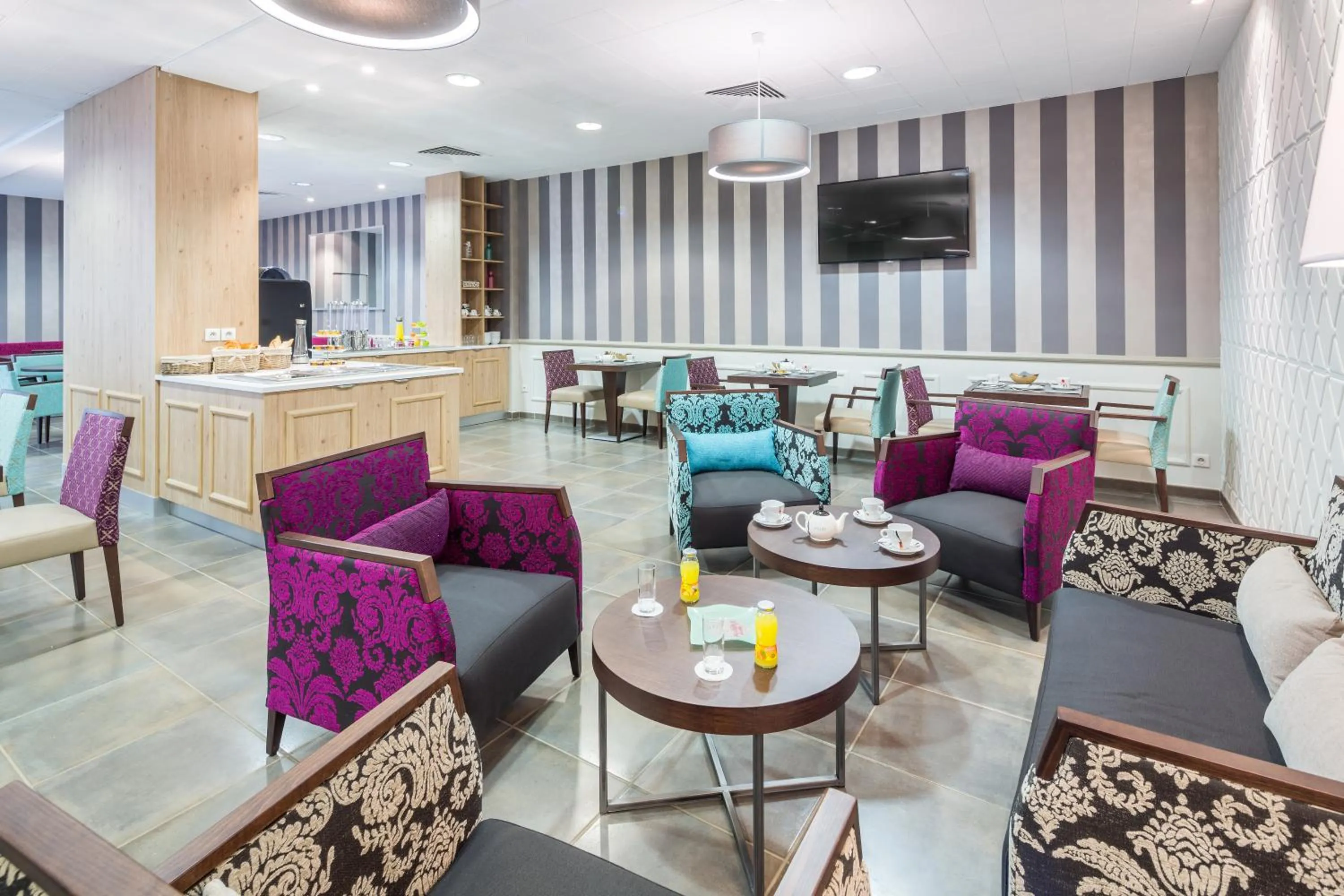 Area and facilities in Hôtel Le Rive Droite & SPA