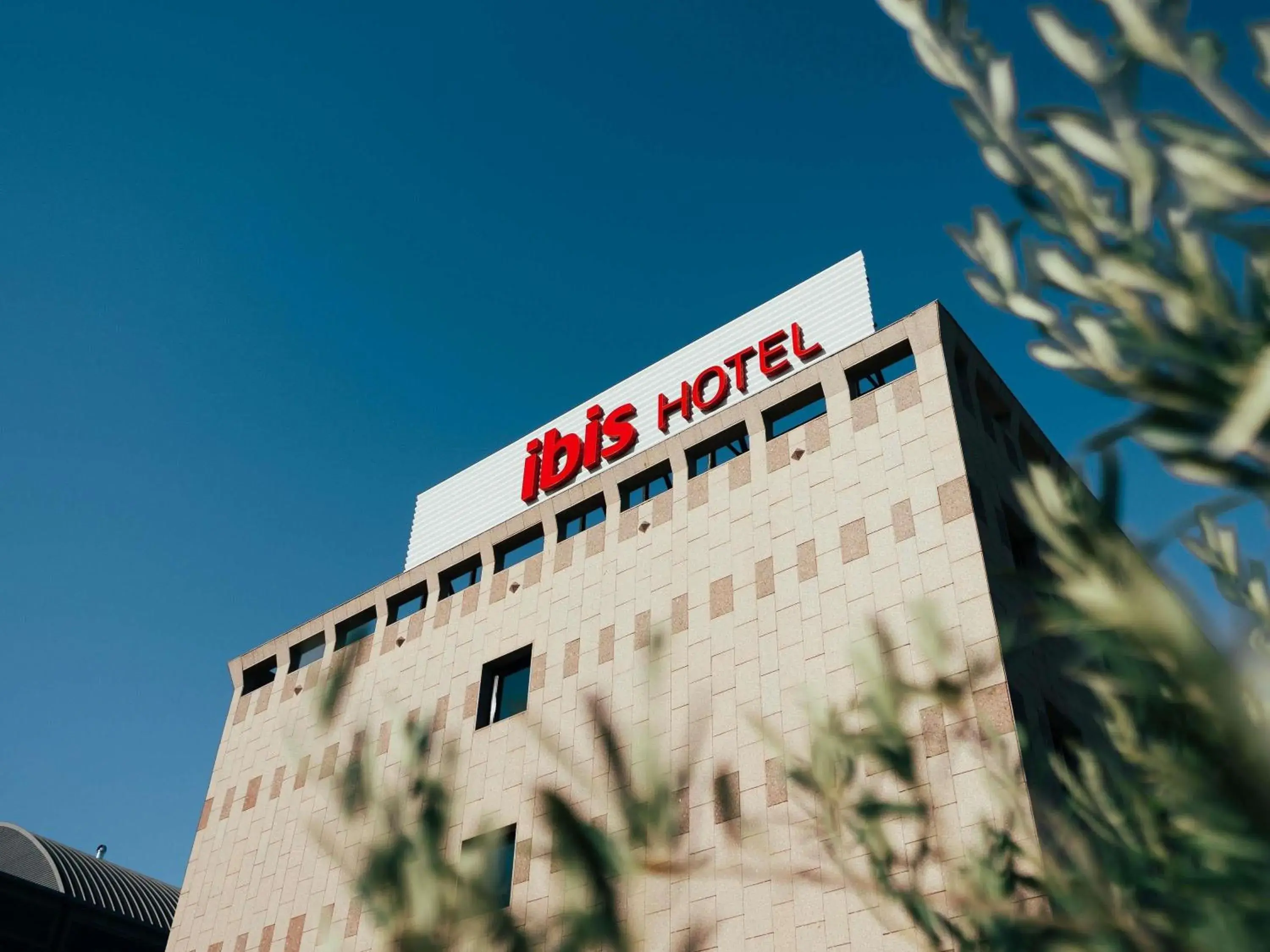 Property building in Ibis Alcala de Henares La Garena Property building in Ibis Alcala de Henares La Garena