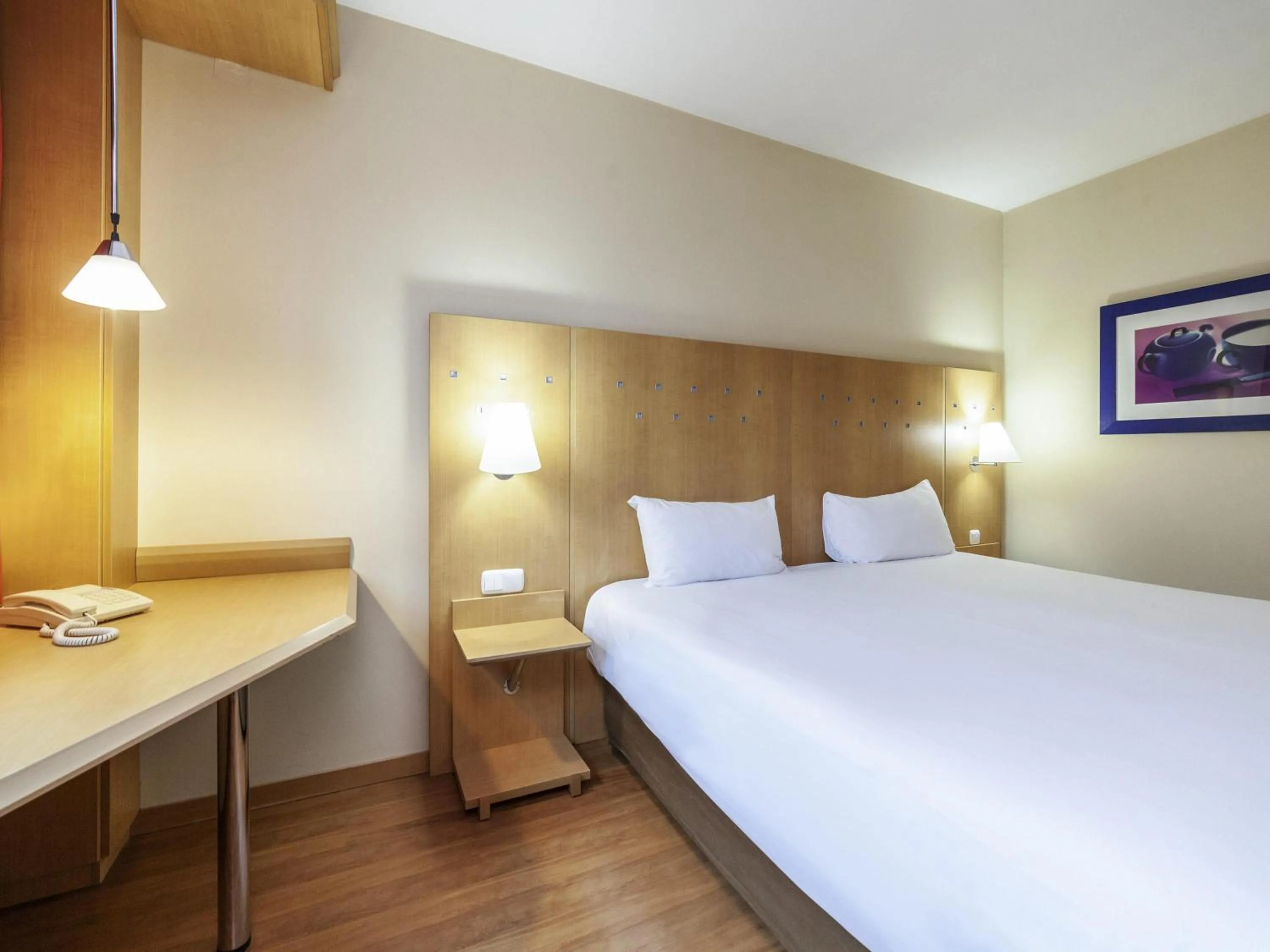 Bedroom, Bed in Ibis Alcala de Henares La Garena
