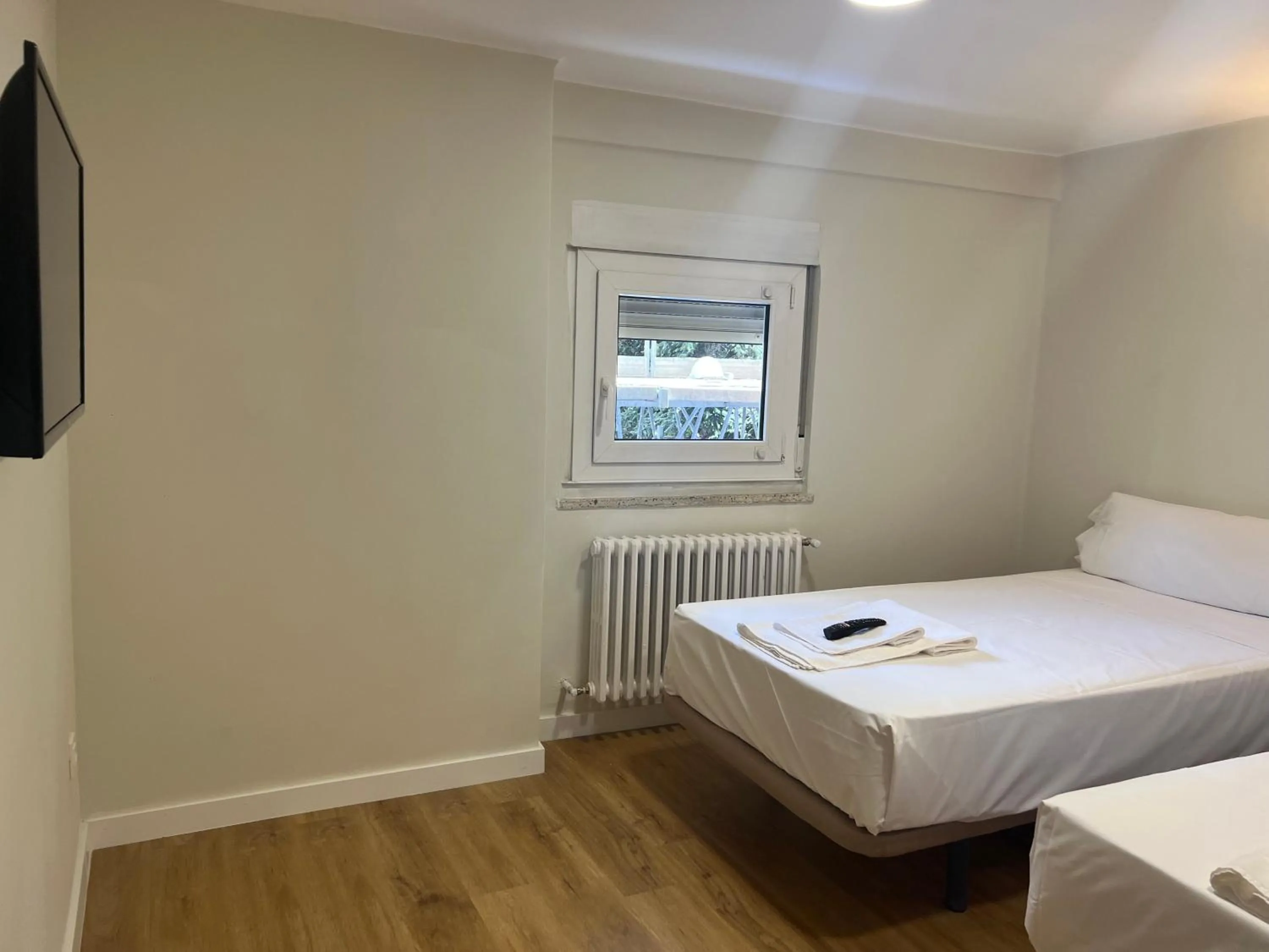 Bedroom, Bed in Hostal Mindanao