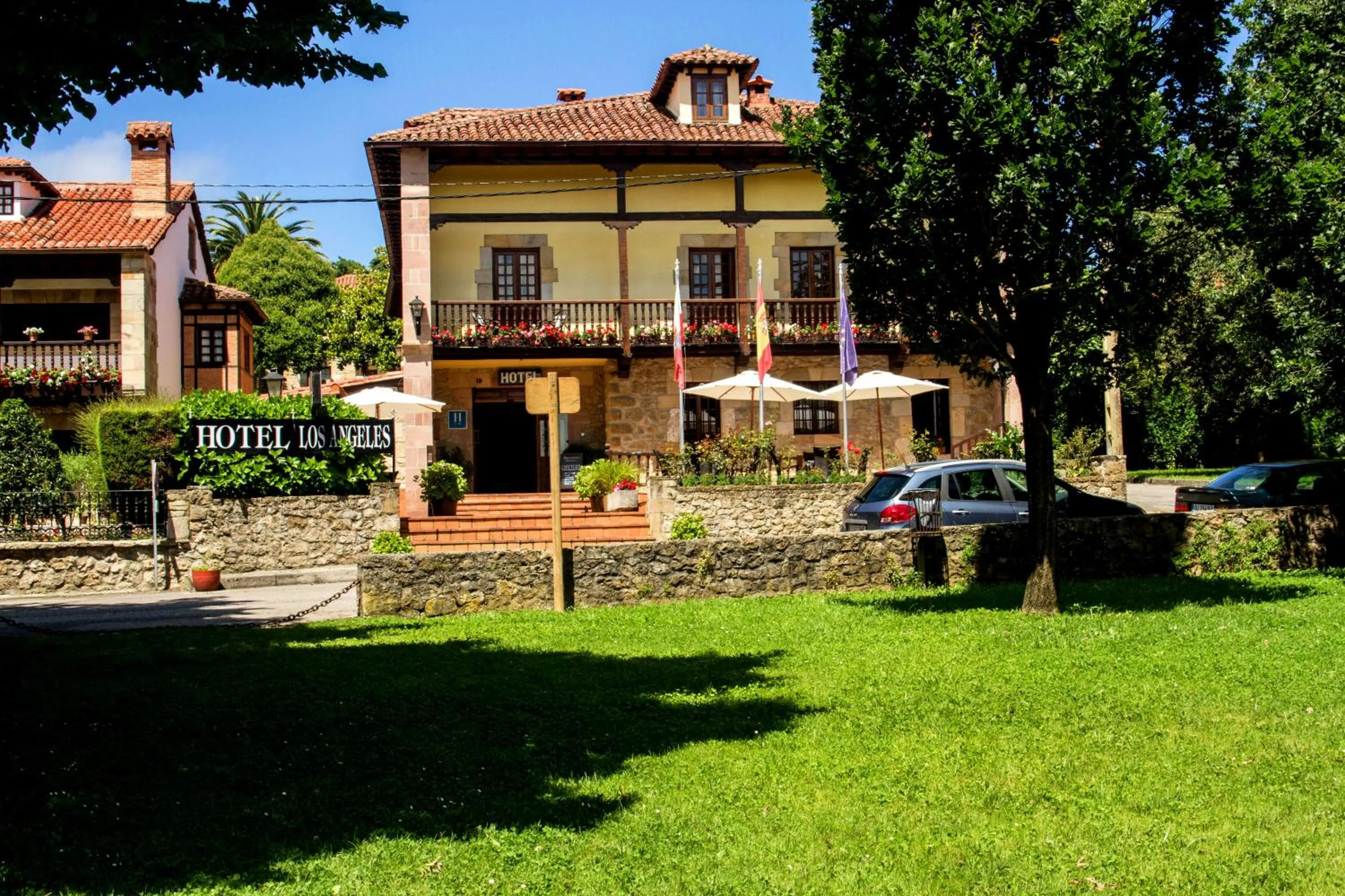 Street view in Hotel Los Angeles