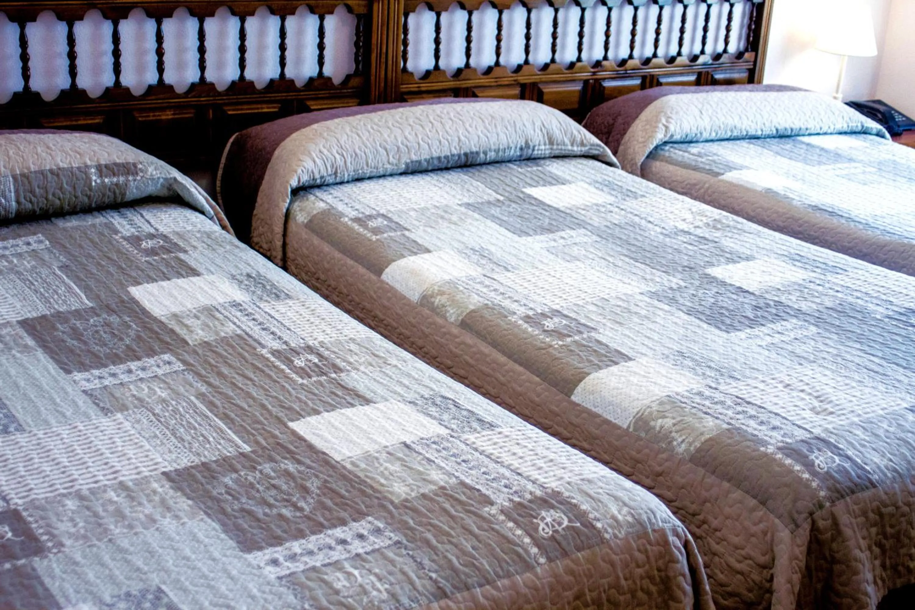 Photo of the whole room in Hotel Los Angeles