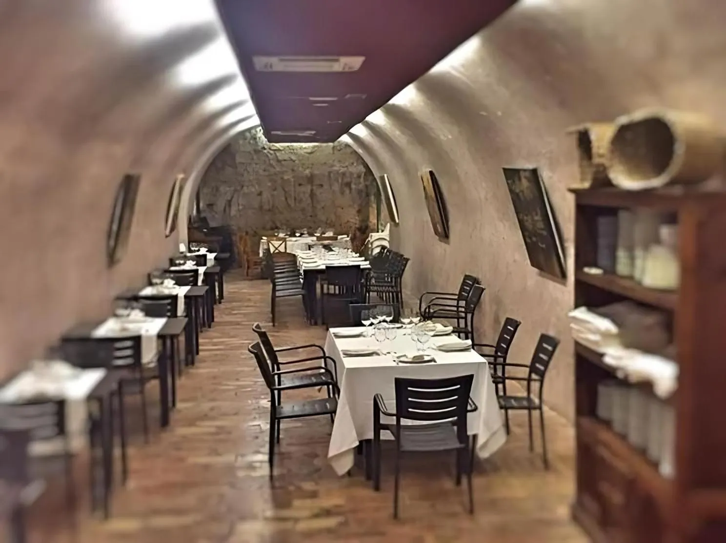 Restaurant/places to eat in Hotel Castillo El Collado