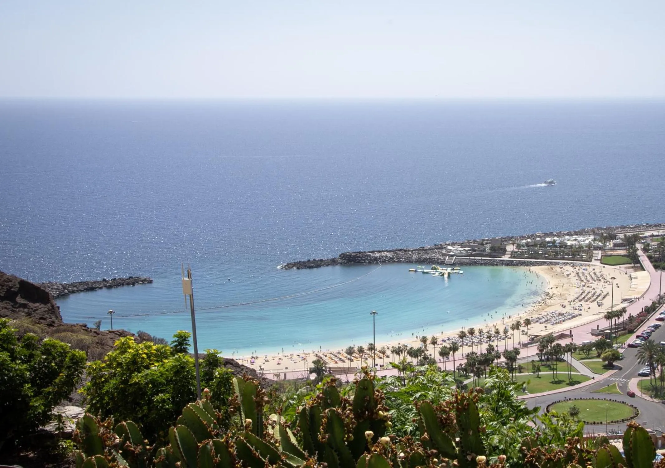 Beach in Holiday Club Jardin Amadores